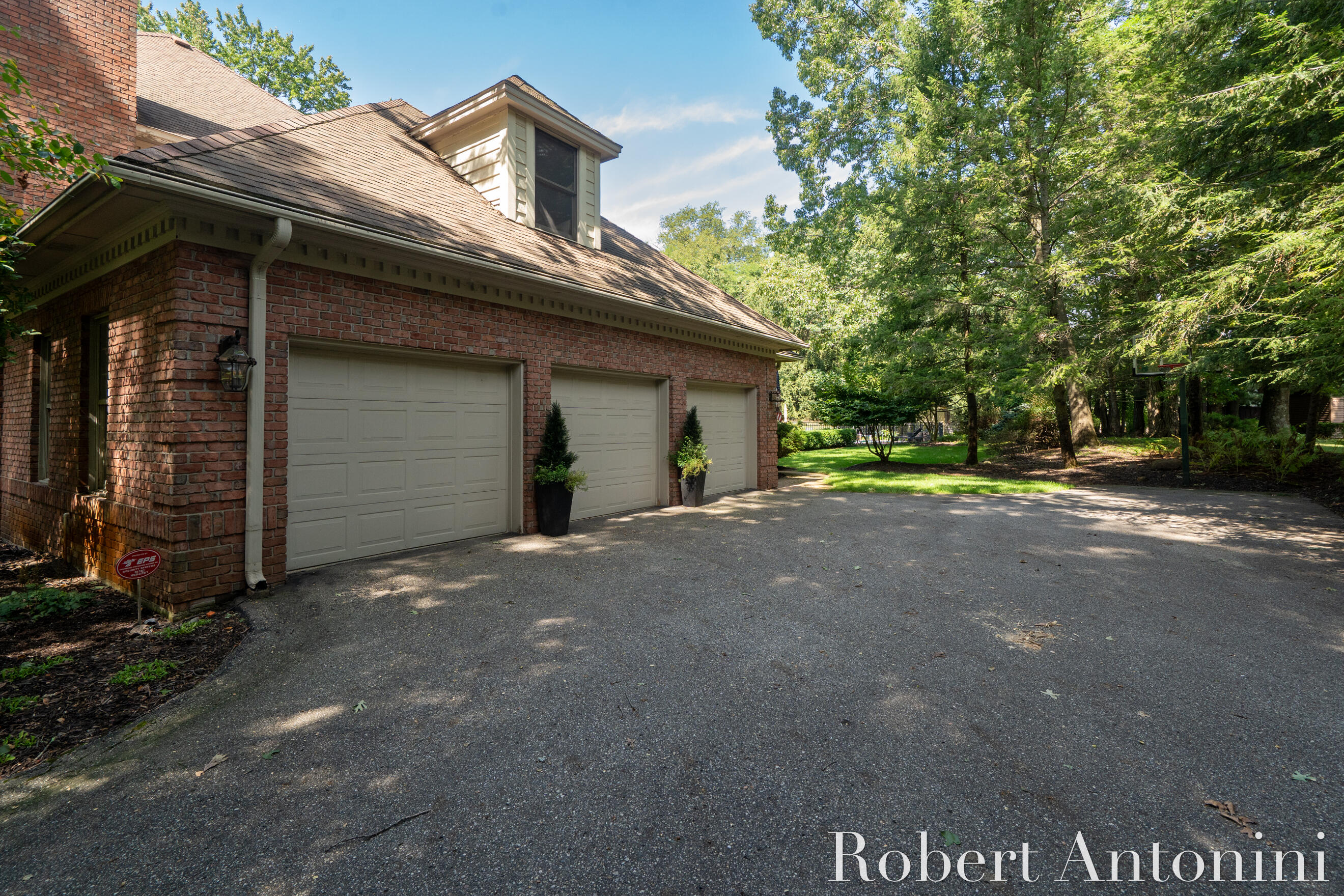 6581 Donnegal Court SE Grand Rapids MI 49546