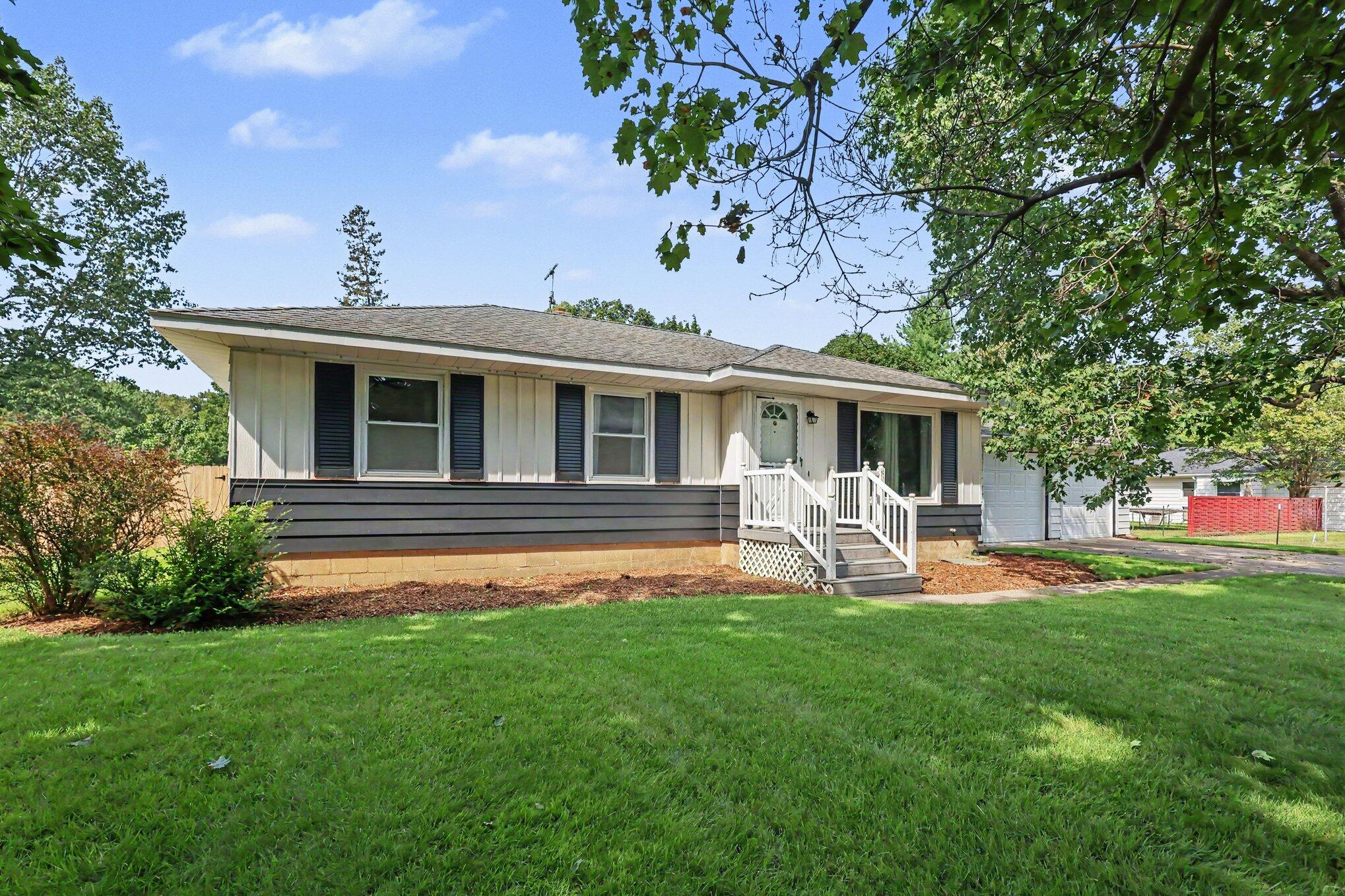 2429 Linda Avenue SE Grand Rapids MI 49546