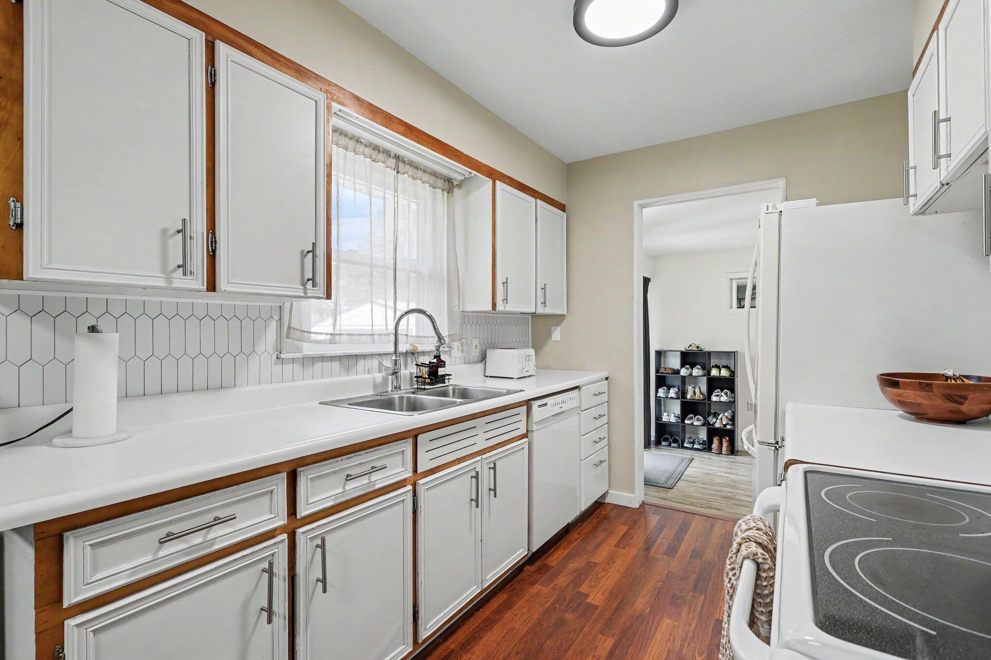 2429 Linda Avenue SE Grand Rapids MI 49546