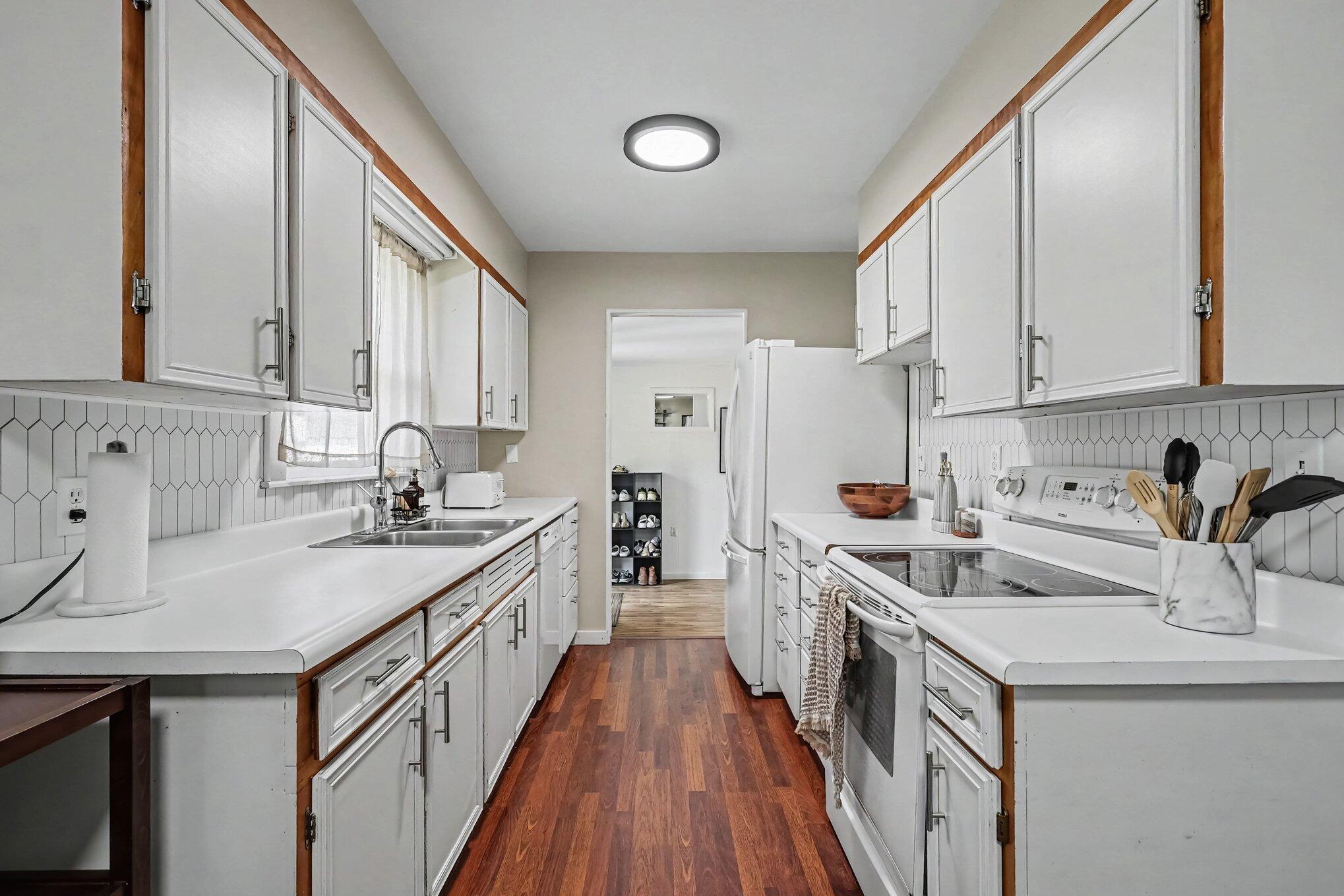 2429 Linda Avenue SE Grand Rapids MI 49546