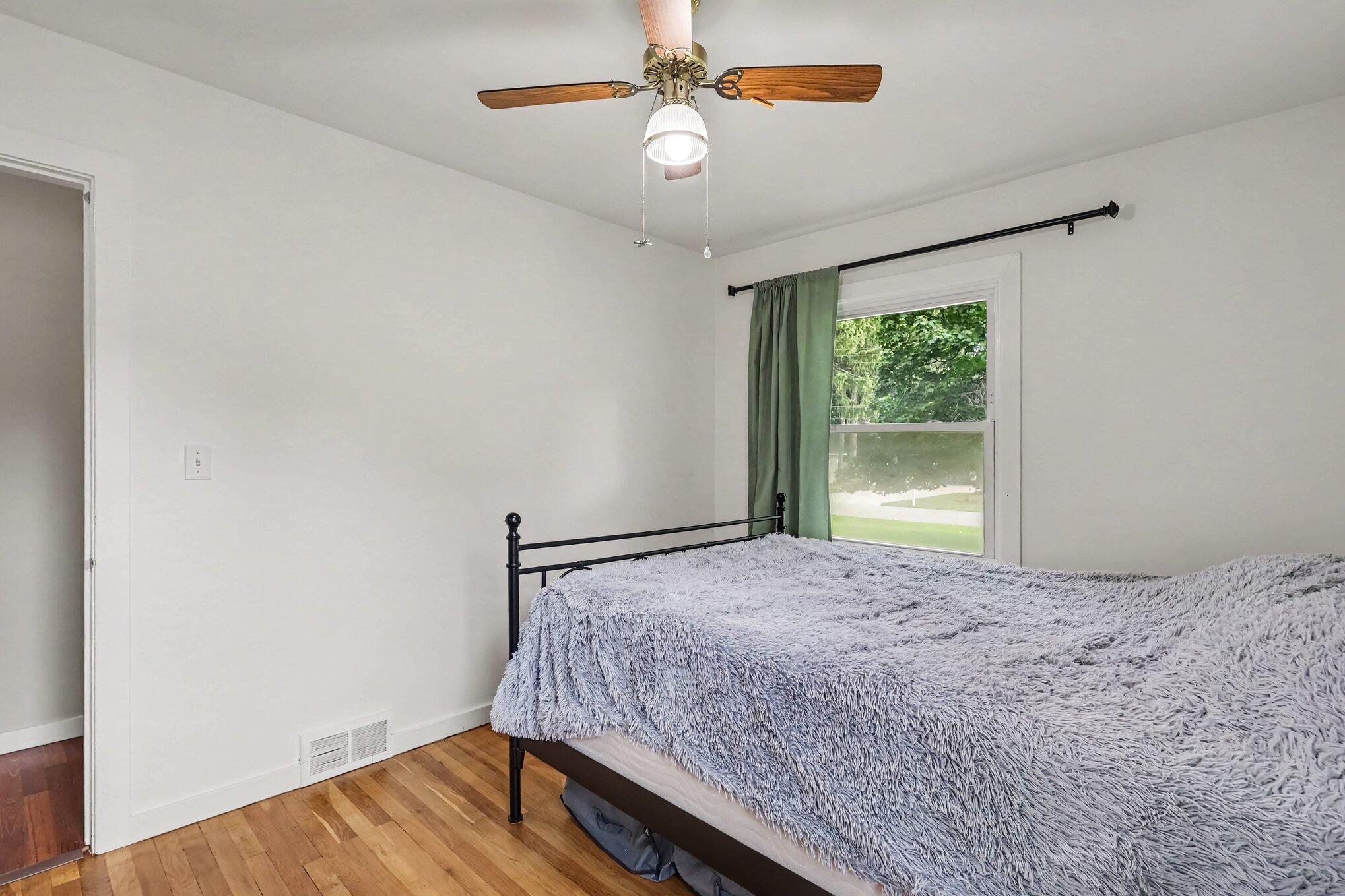2429 Linda Avenue SE Grand Rapids MI 49546