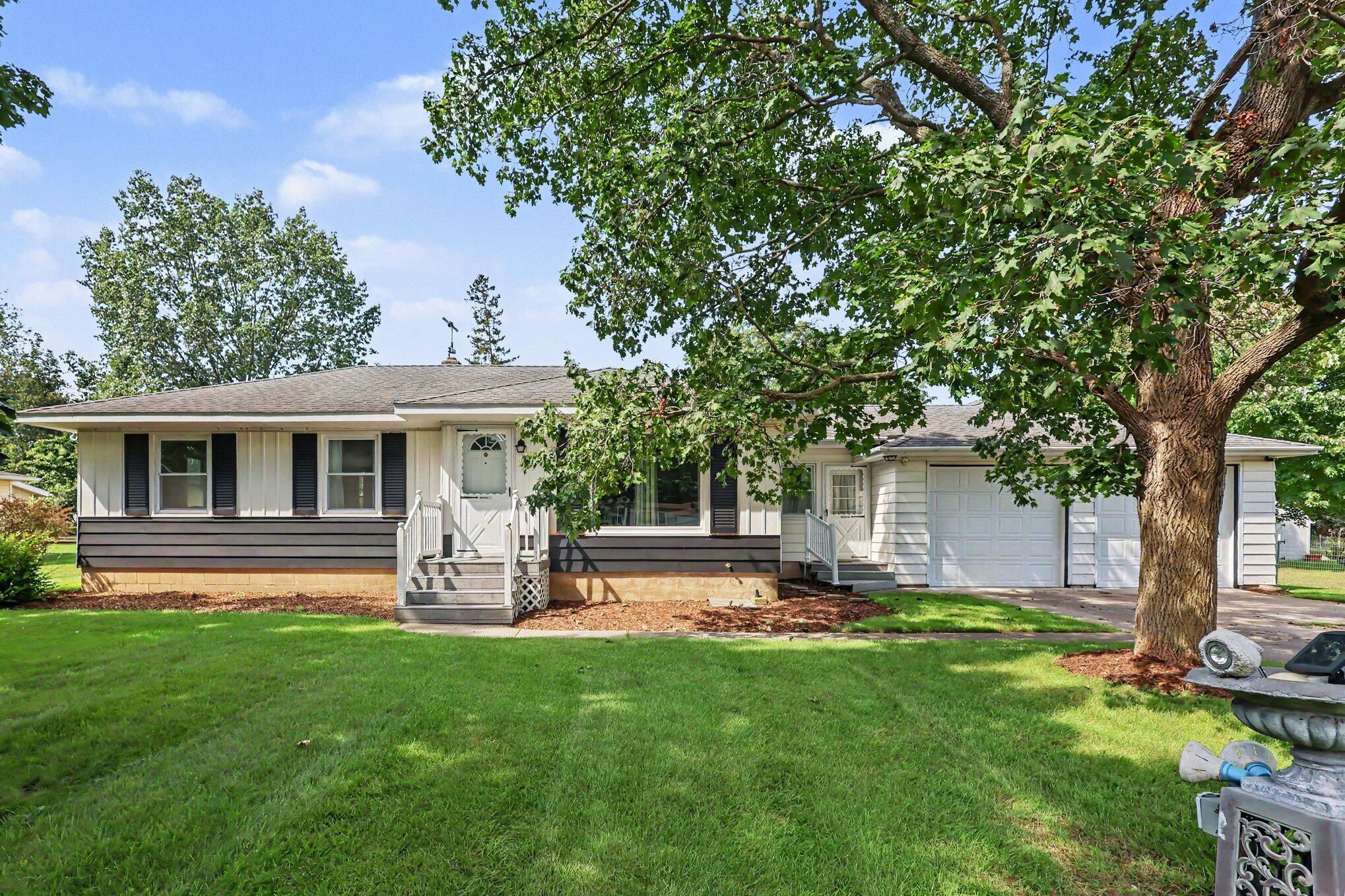 2429 Linda Avenue SE Grand Rapids MI 49546