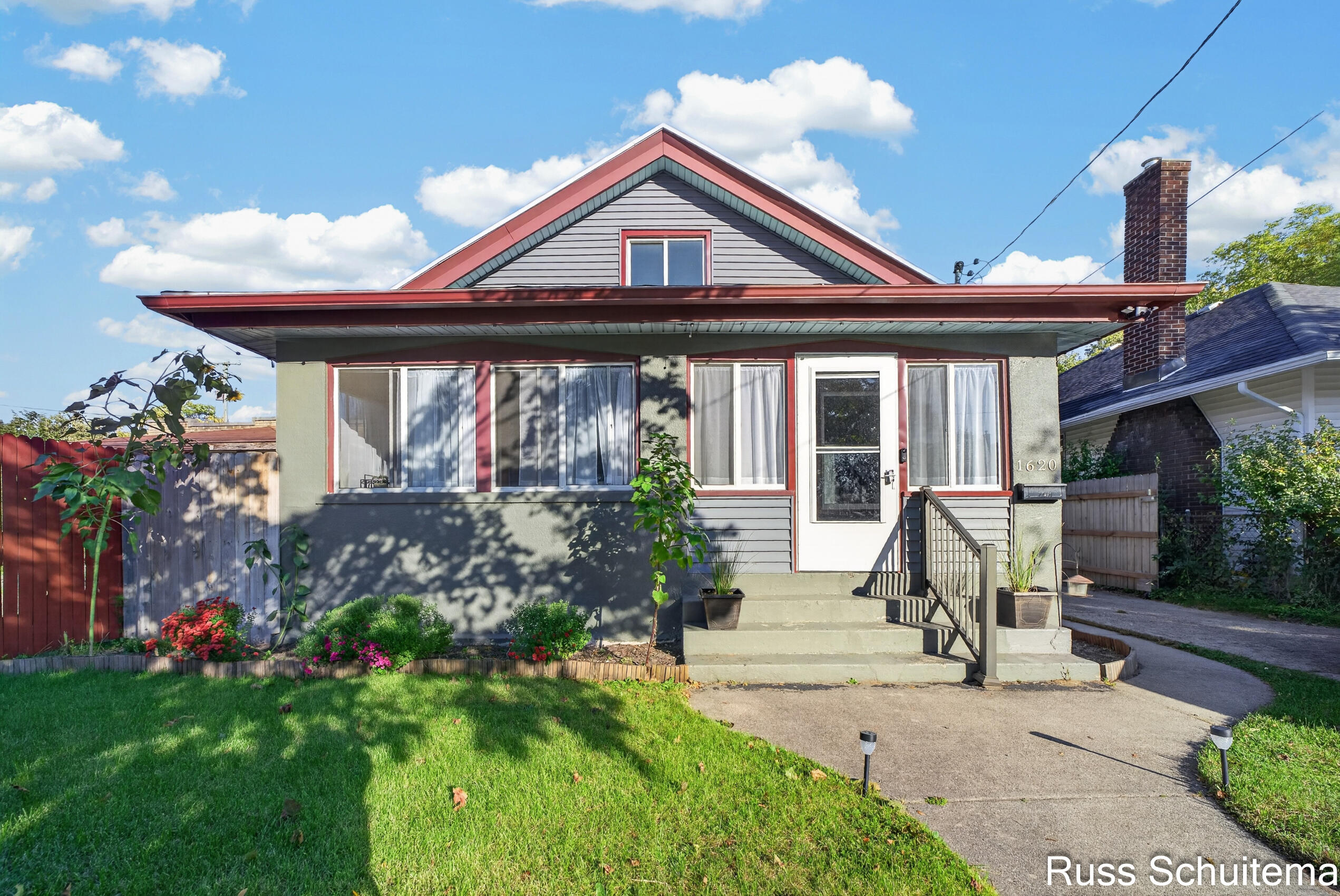 1620 Jefferson Avenue SE Grand Rapids MI 49507