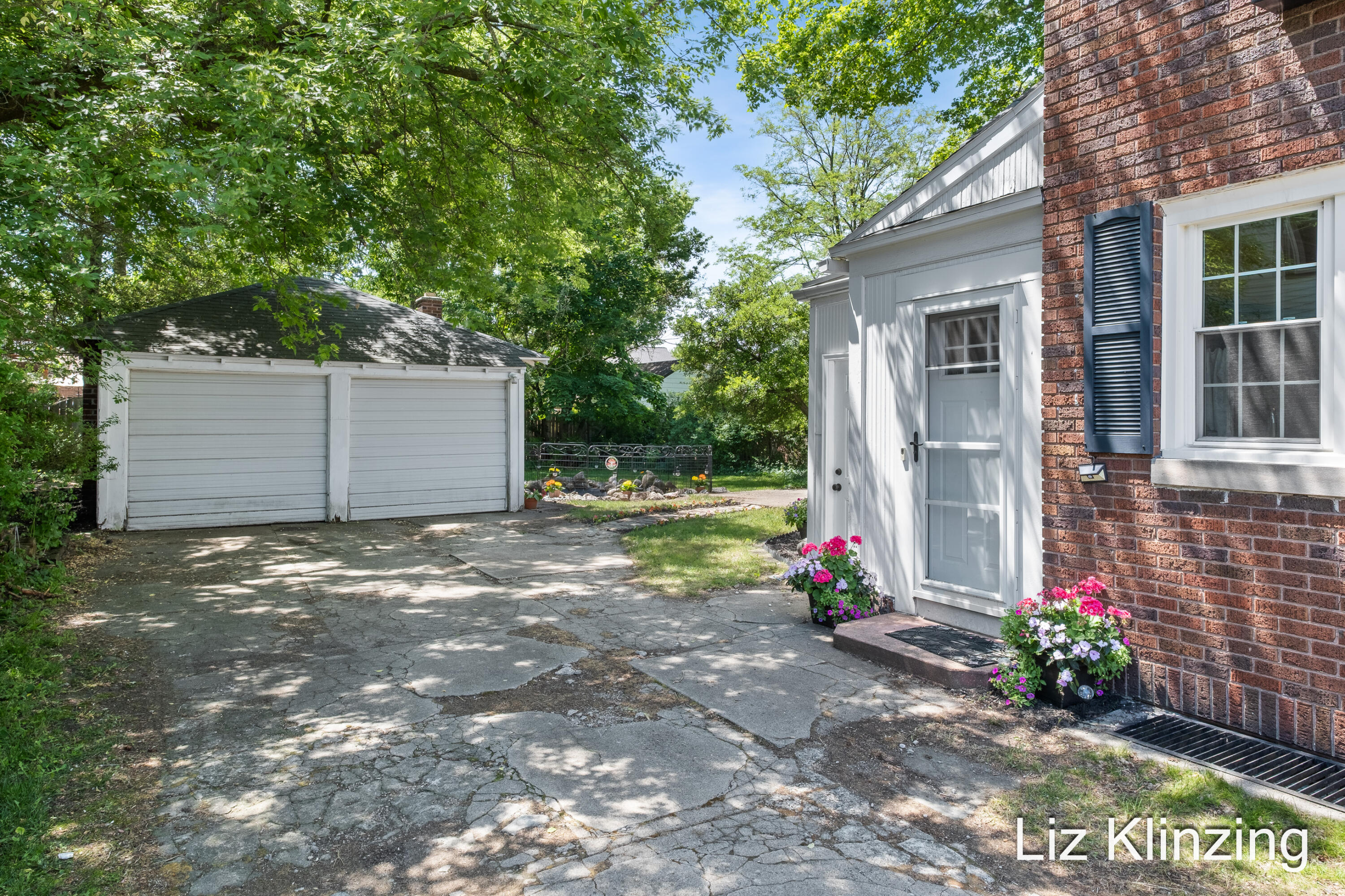 450 Burton Street SE Grand Rapids MI 49507
