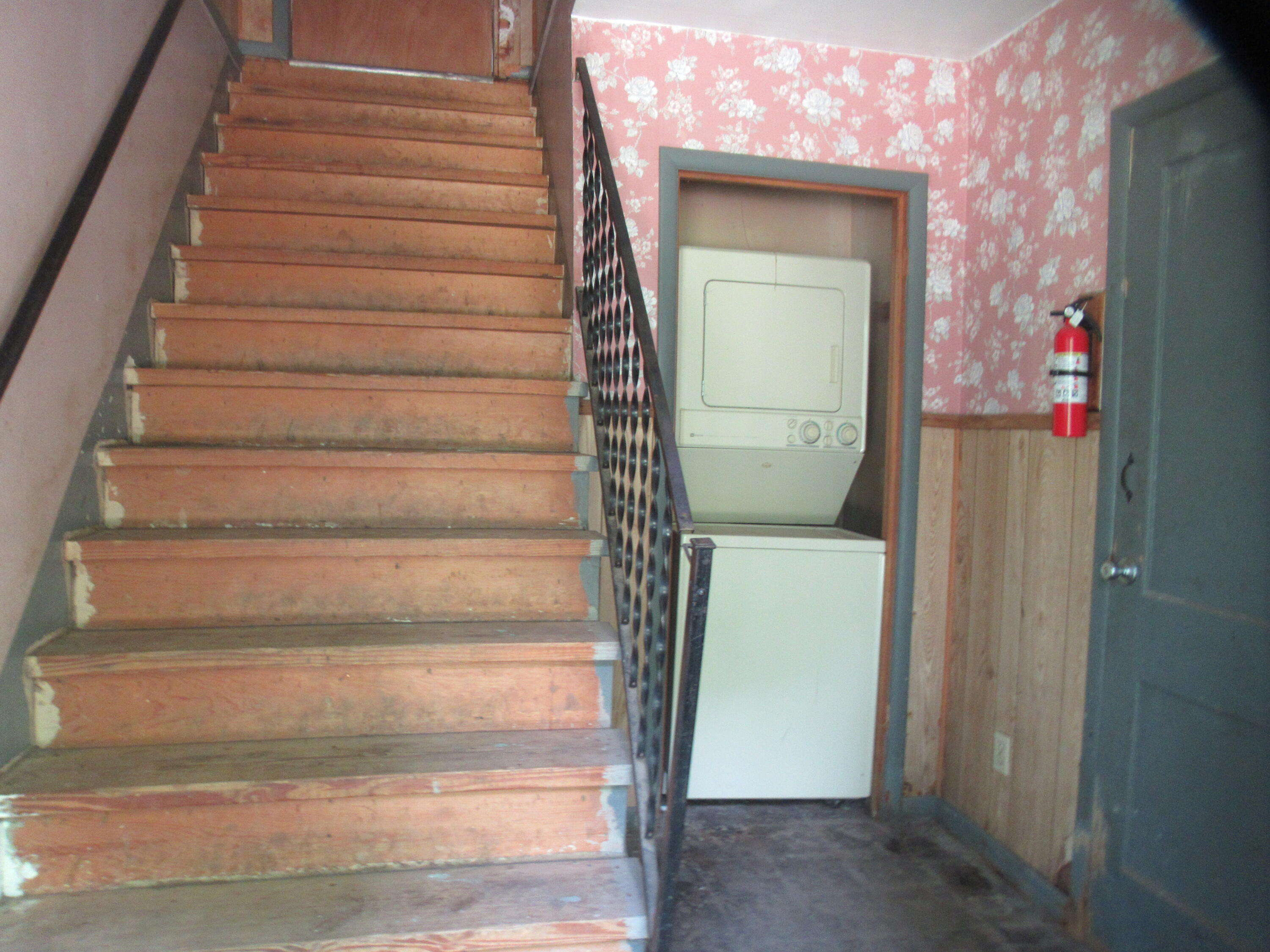 437 N Broadway Street Cassopolis MI 49031