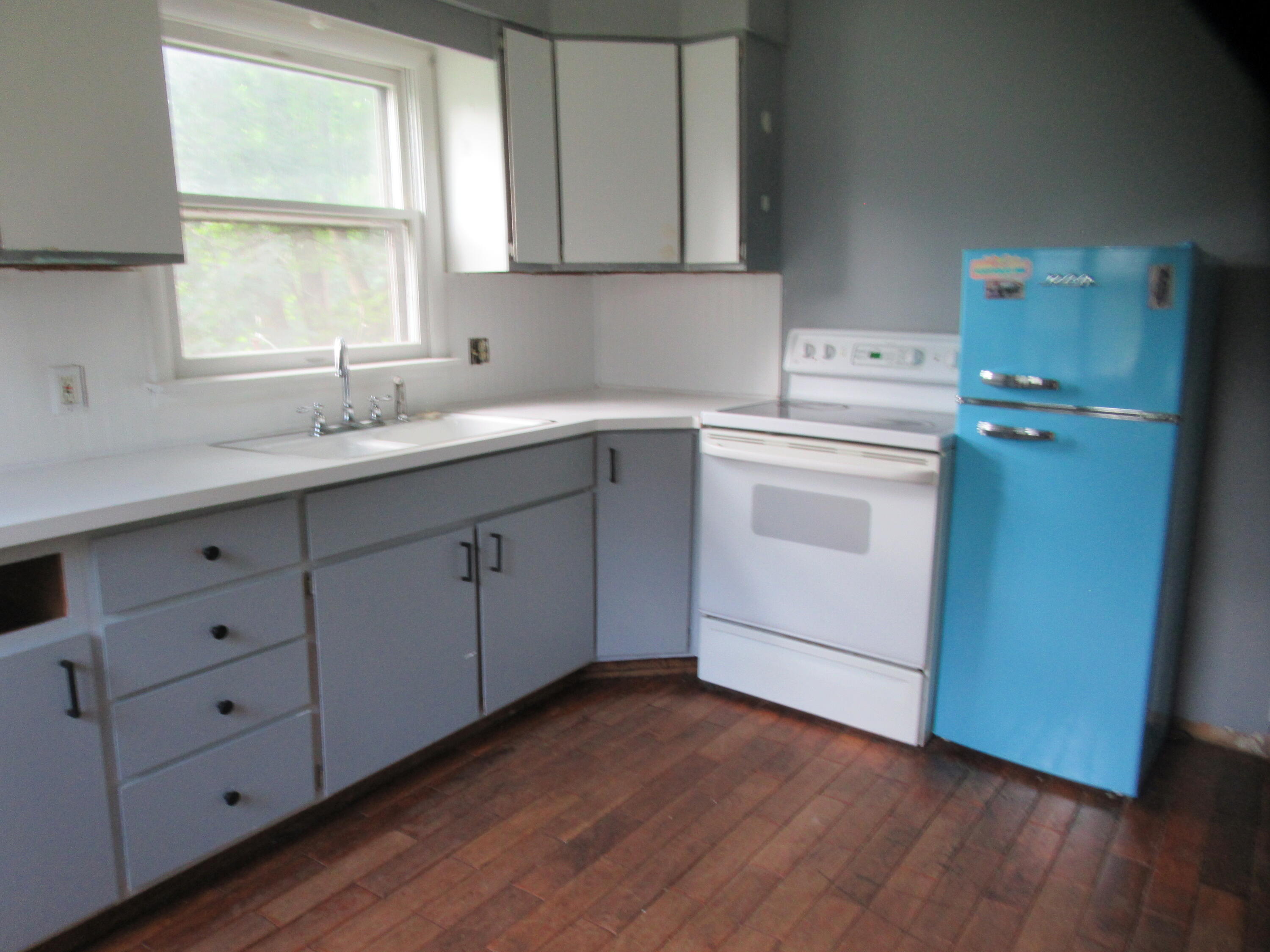 437 N Broadway Street Cassopolis MI 49031