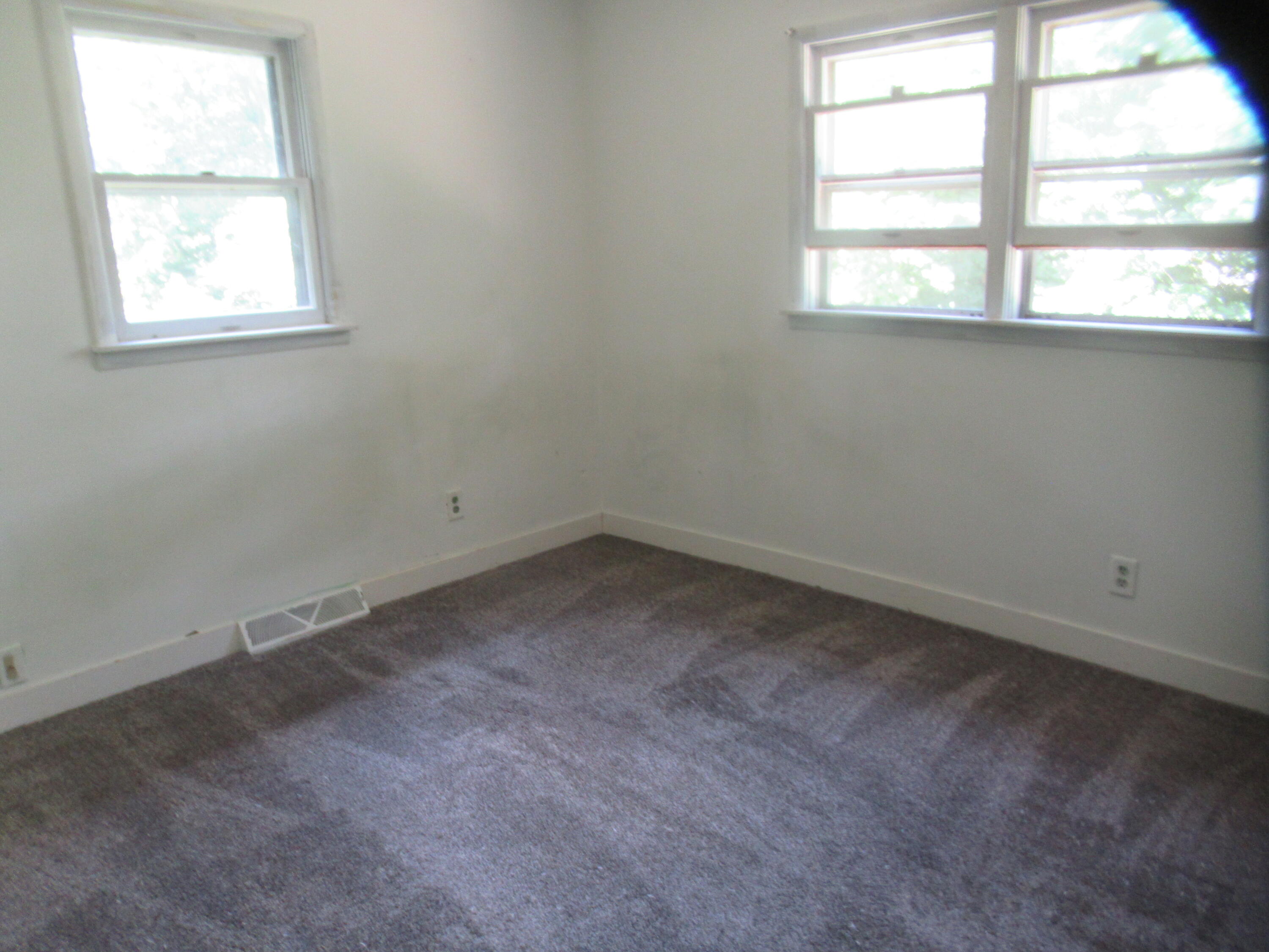437 N Broadway Street Cassopolis MI 49031
