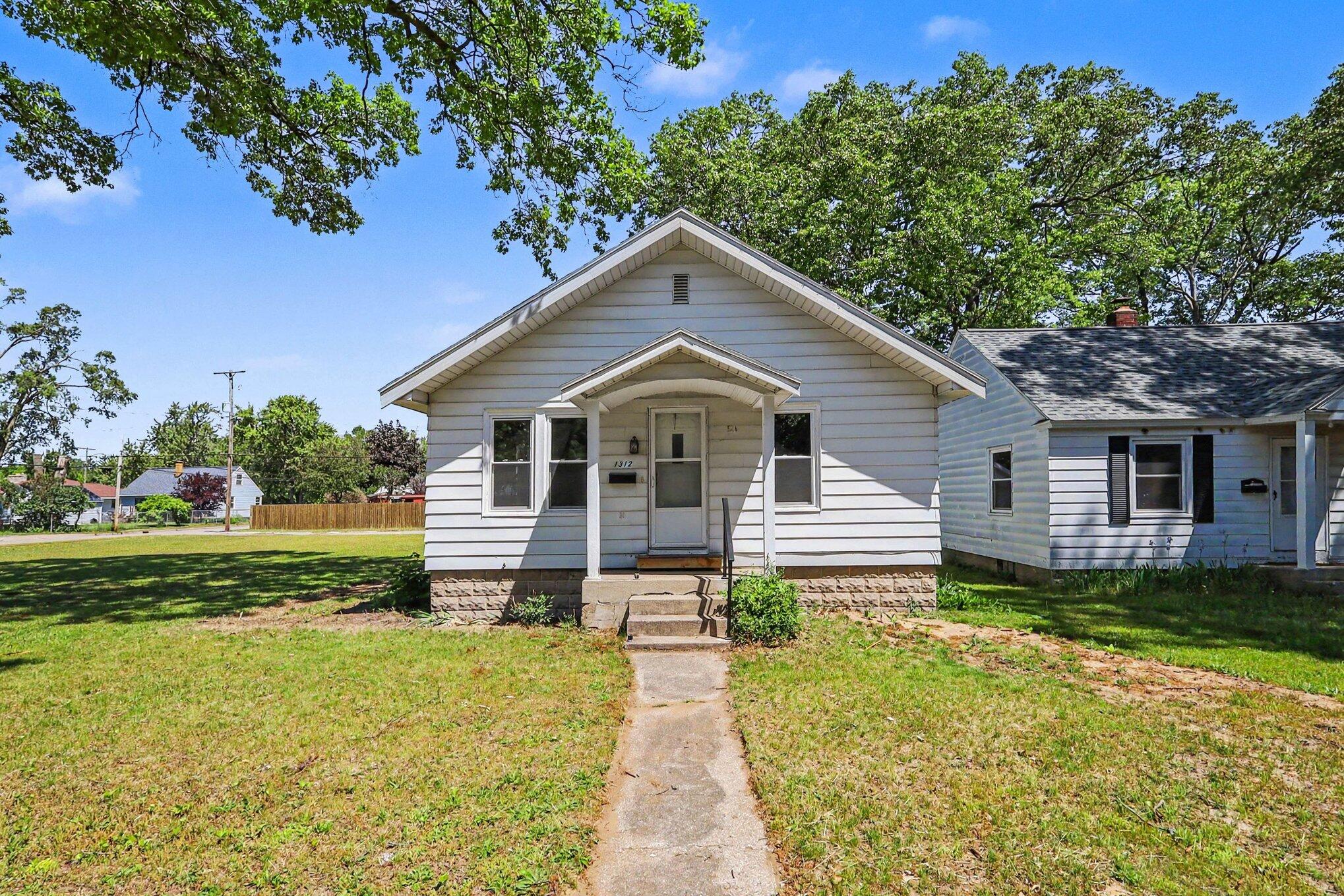 1312 Catherine Avenue Muskegon MI 49442