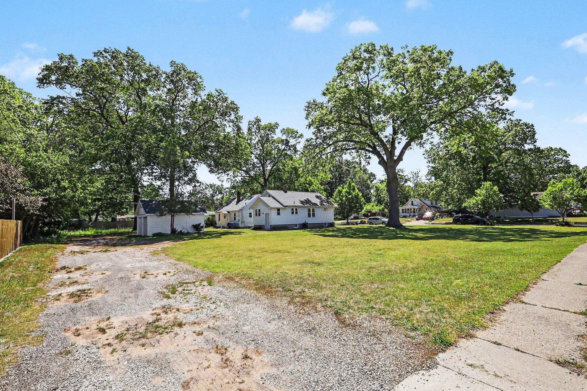 1312 Catherine Avenue Muskegon MI 49442