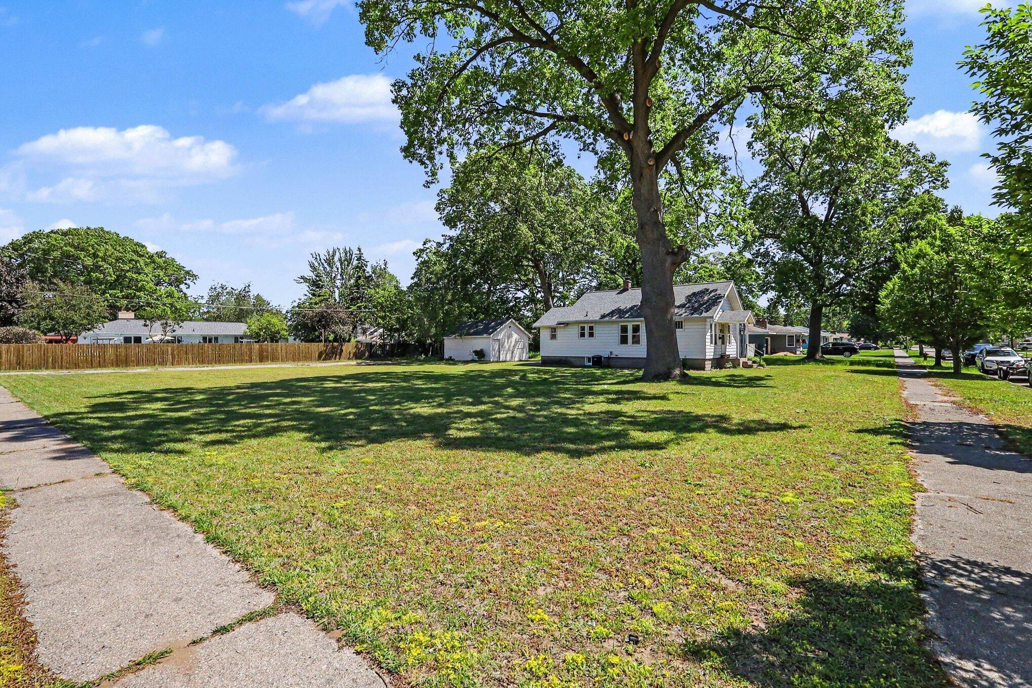 1312 Catherine Avenue Muskegon MI 49442