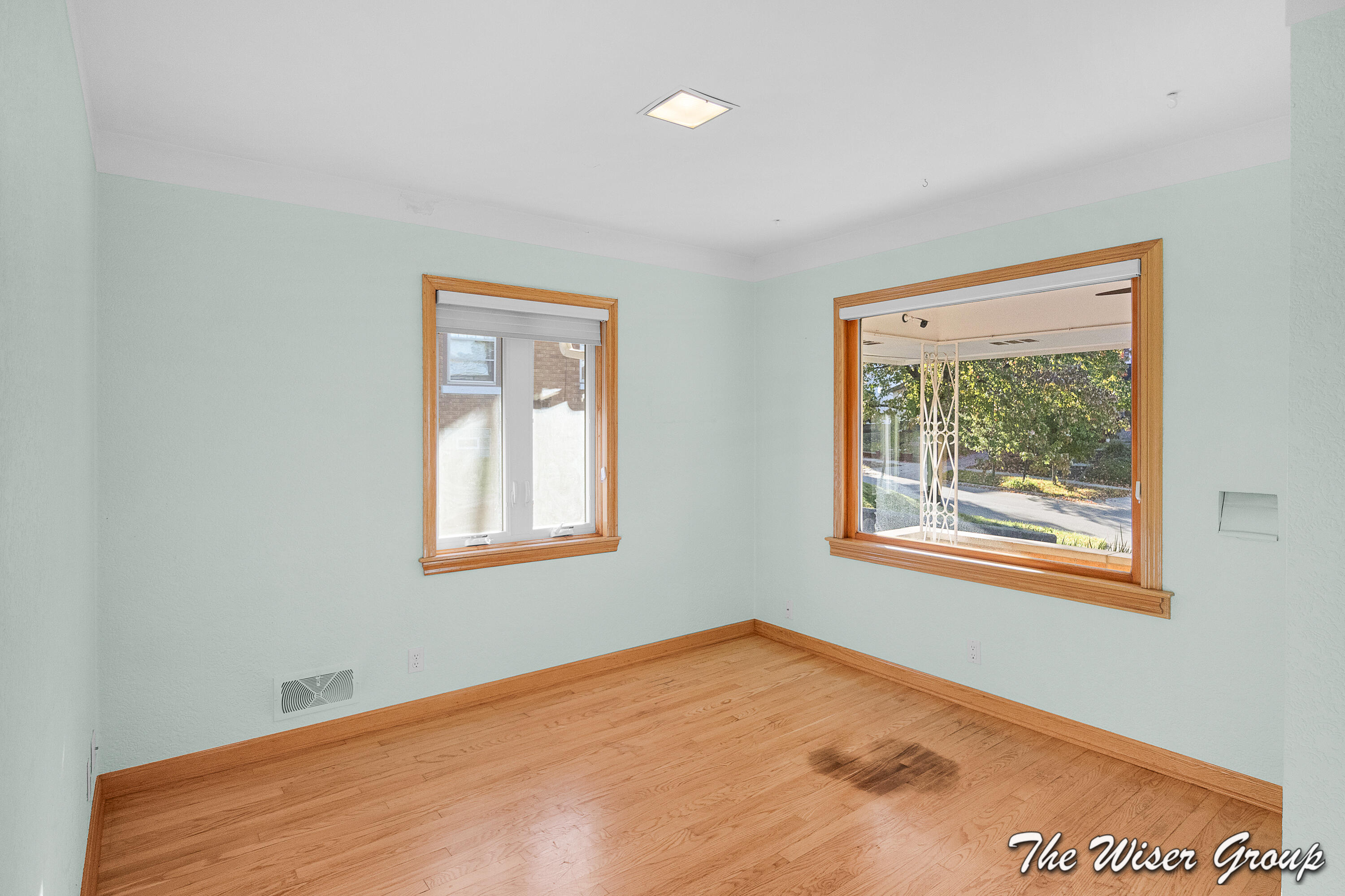 1105 4th Street NW Grand Rapids MI 49504
