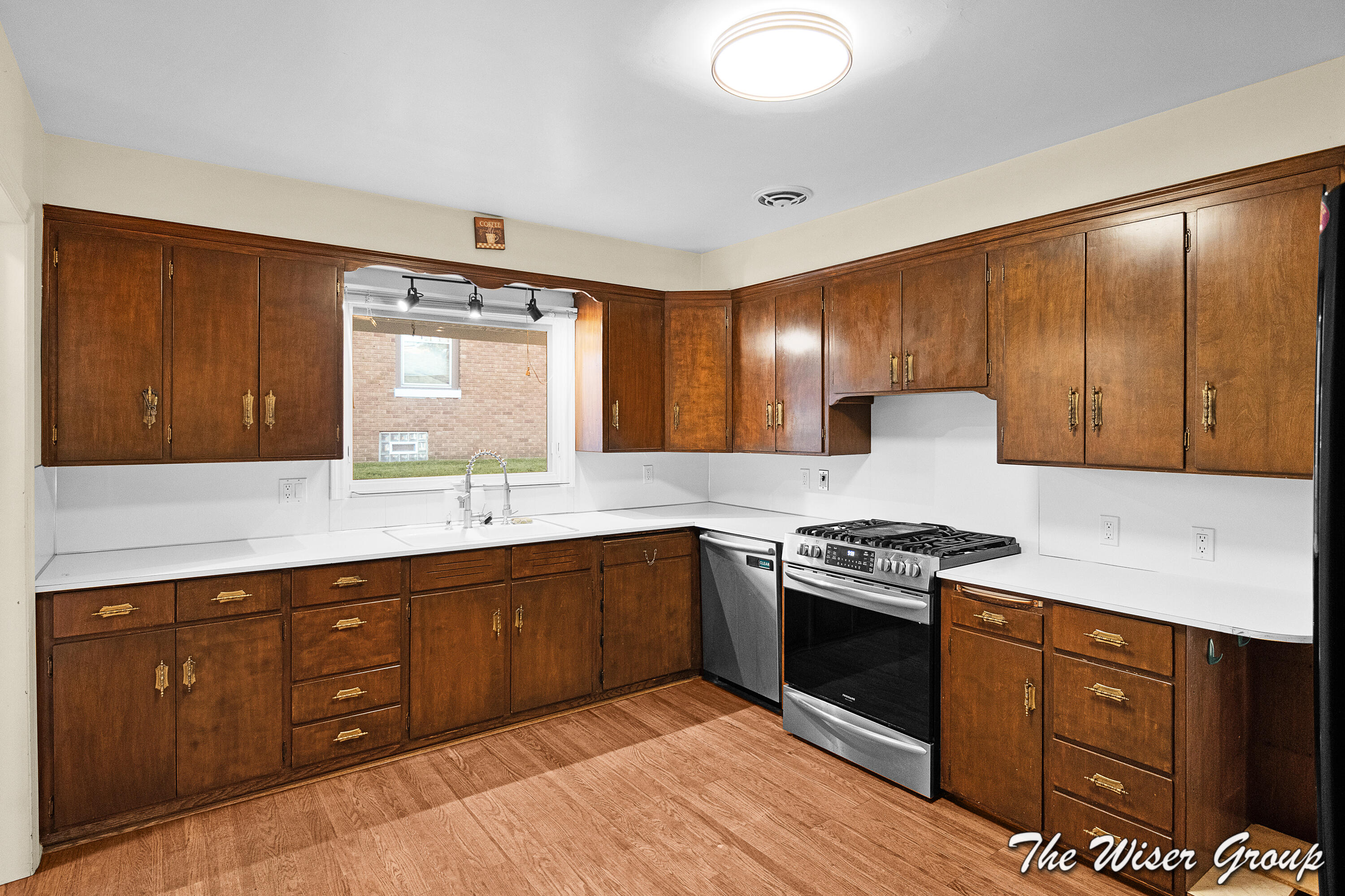1105 4th Street NW Grand Rapids MI 49504