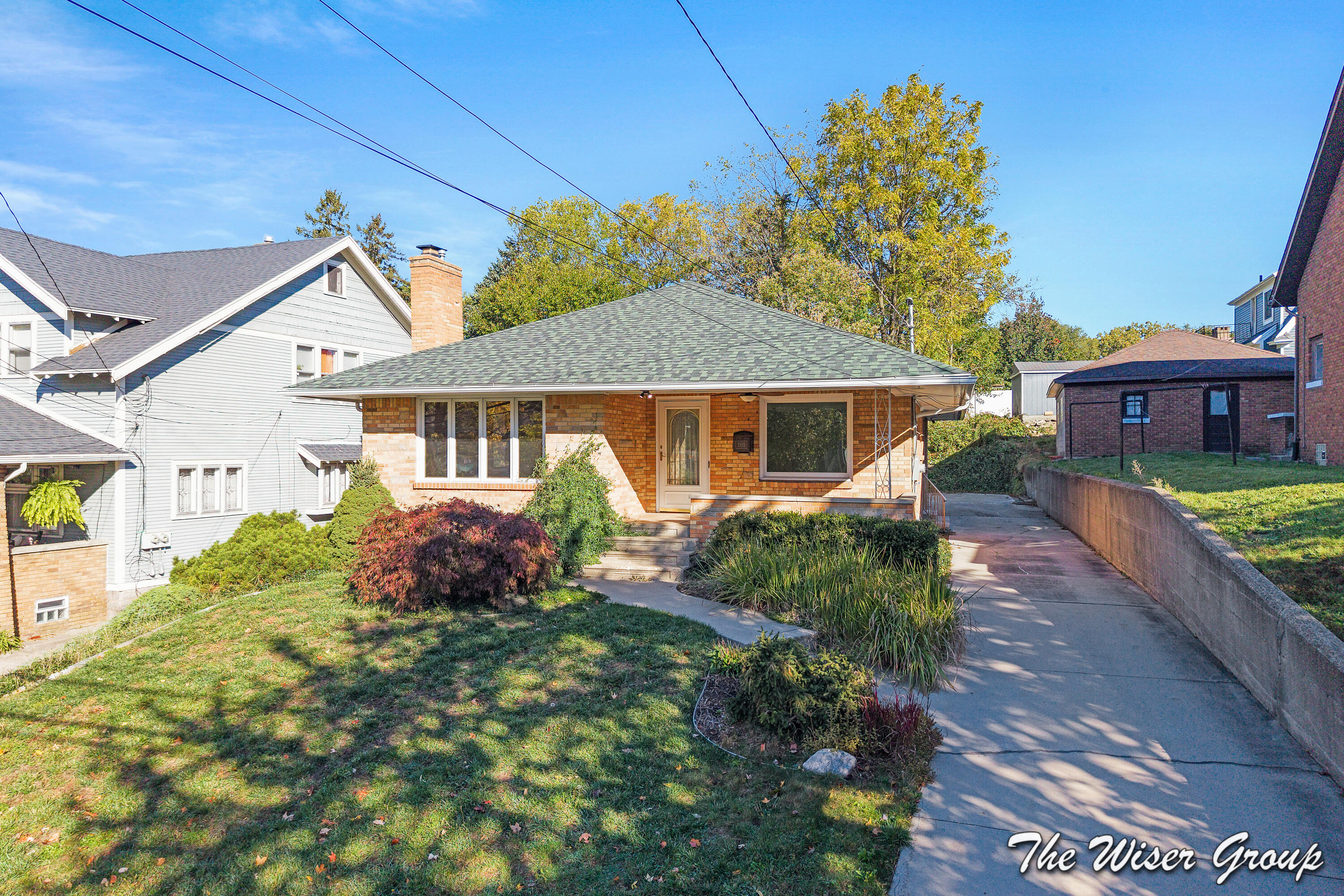 1105 4th Street NW Grand Rapids MI 49504