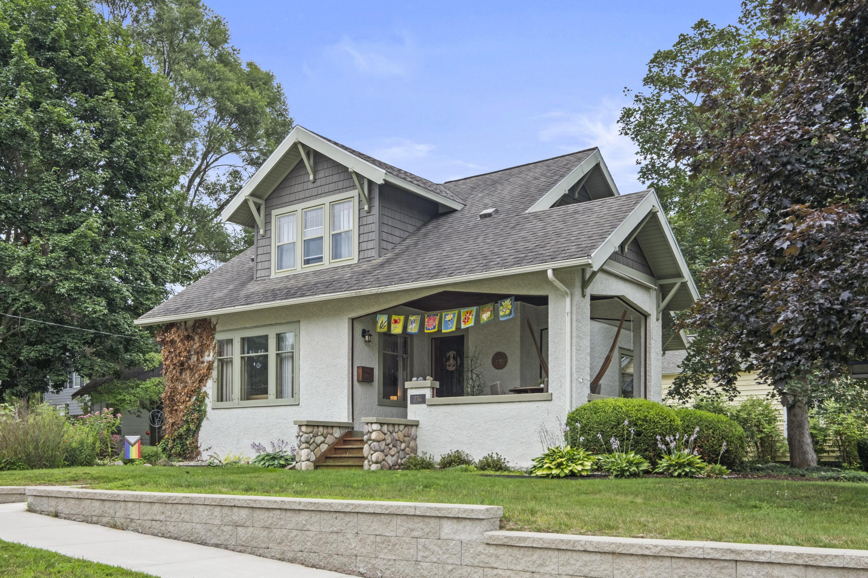 234 Courtland Street NE Rockford MI 49341
