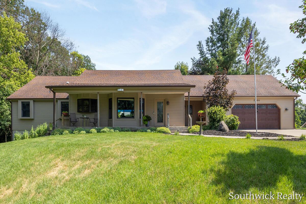 2484 Shadow Lake Court NE Grand Rapids MI 49505