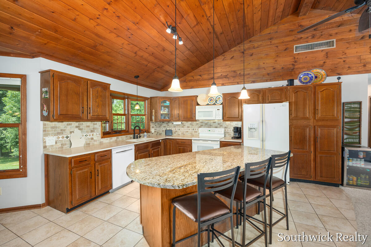 2484 Shadow Lake Court NE Grand Rapids MI 49505