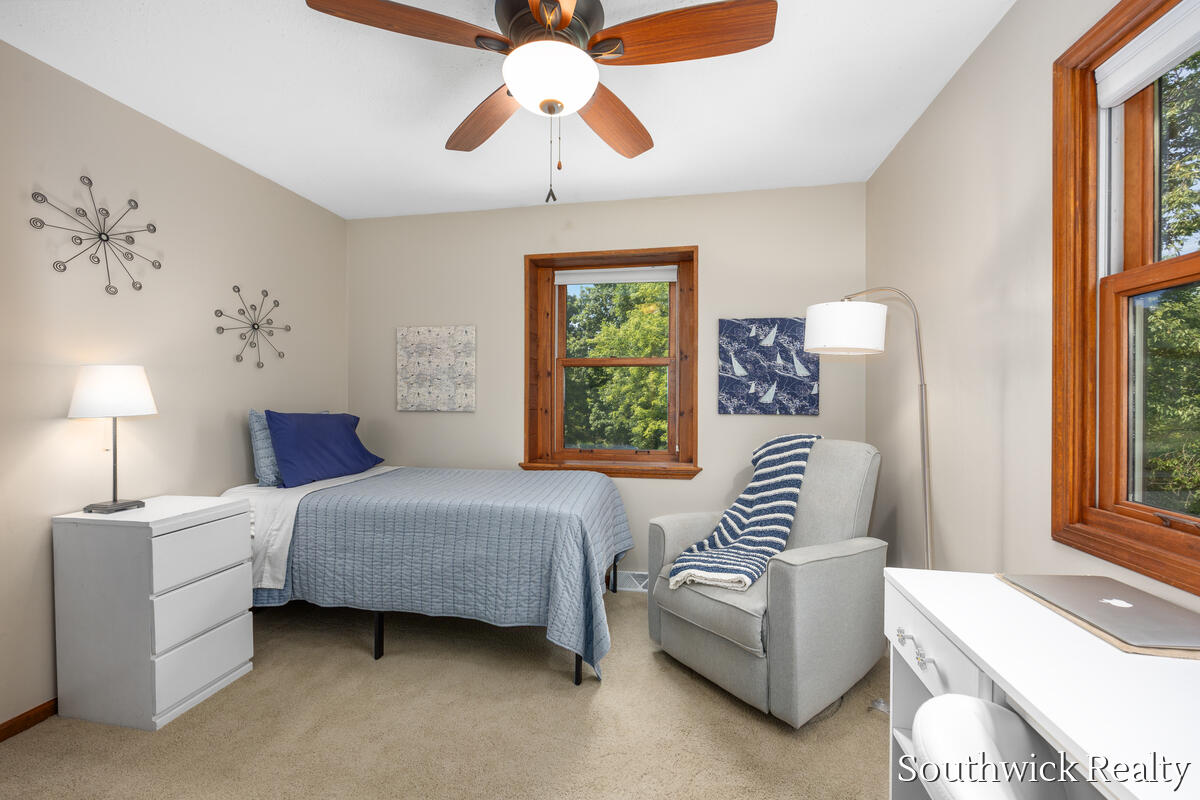 2484 Shadow Lake Court NE Grand Rapids MI 49505