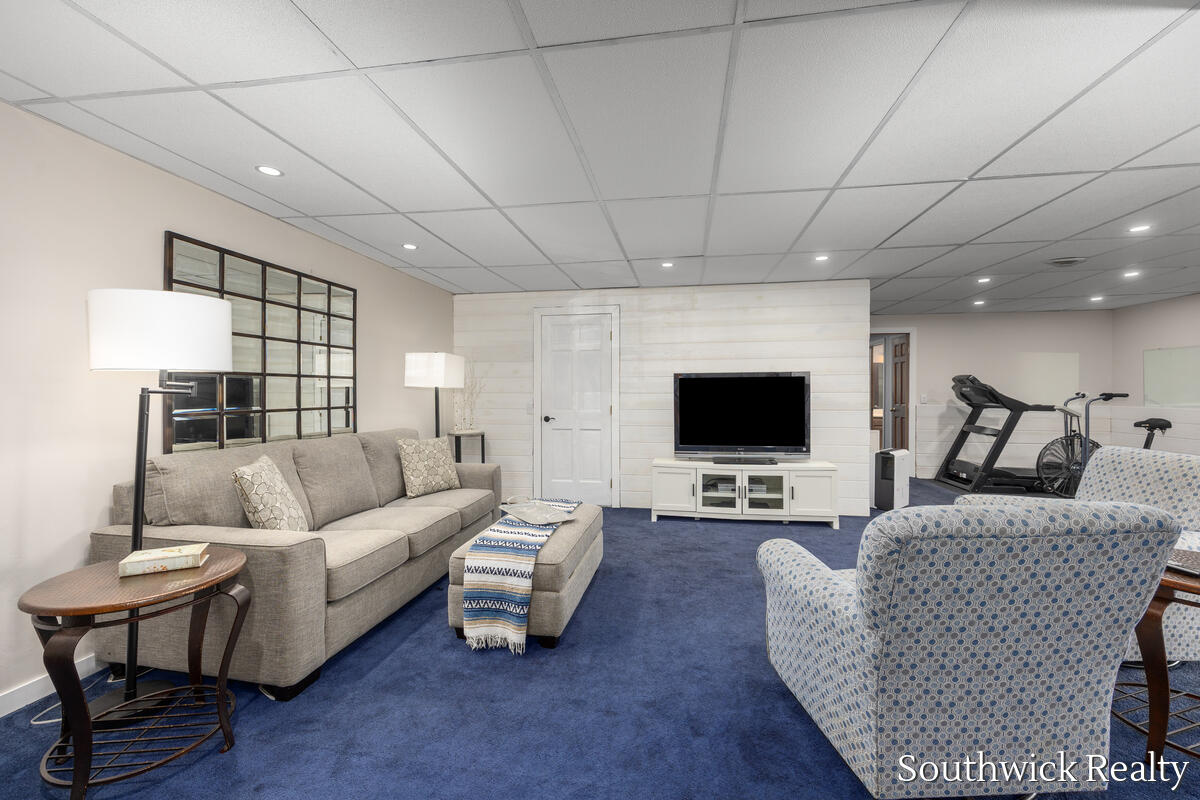 2484 Shadow Lake Court NE Grand Rapids MI 49505