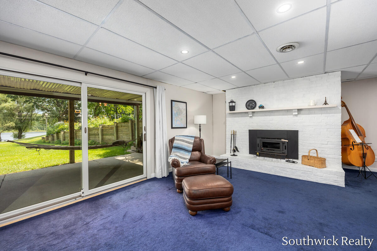 2484 Shadow Lake Court NE Grand Rapids MI 49505