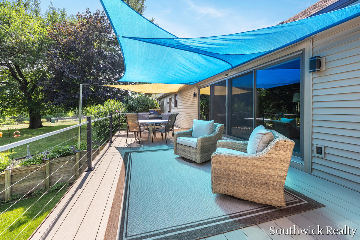 2484 Shadow Lake Court NE Grand Rapids MI 49505