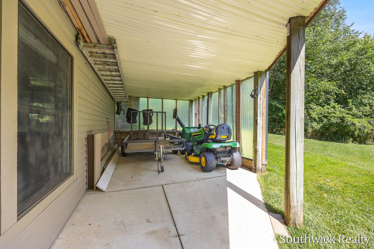 2484 Shadow Lake Court NE Grand Rapids MI 49505