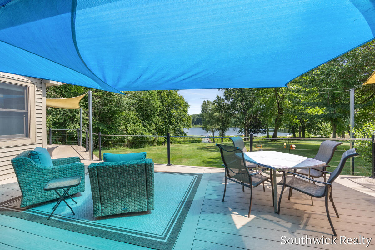 2484 Shadow Lake Court NE Grand Rapids MI 49505
