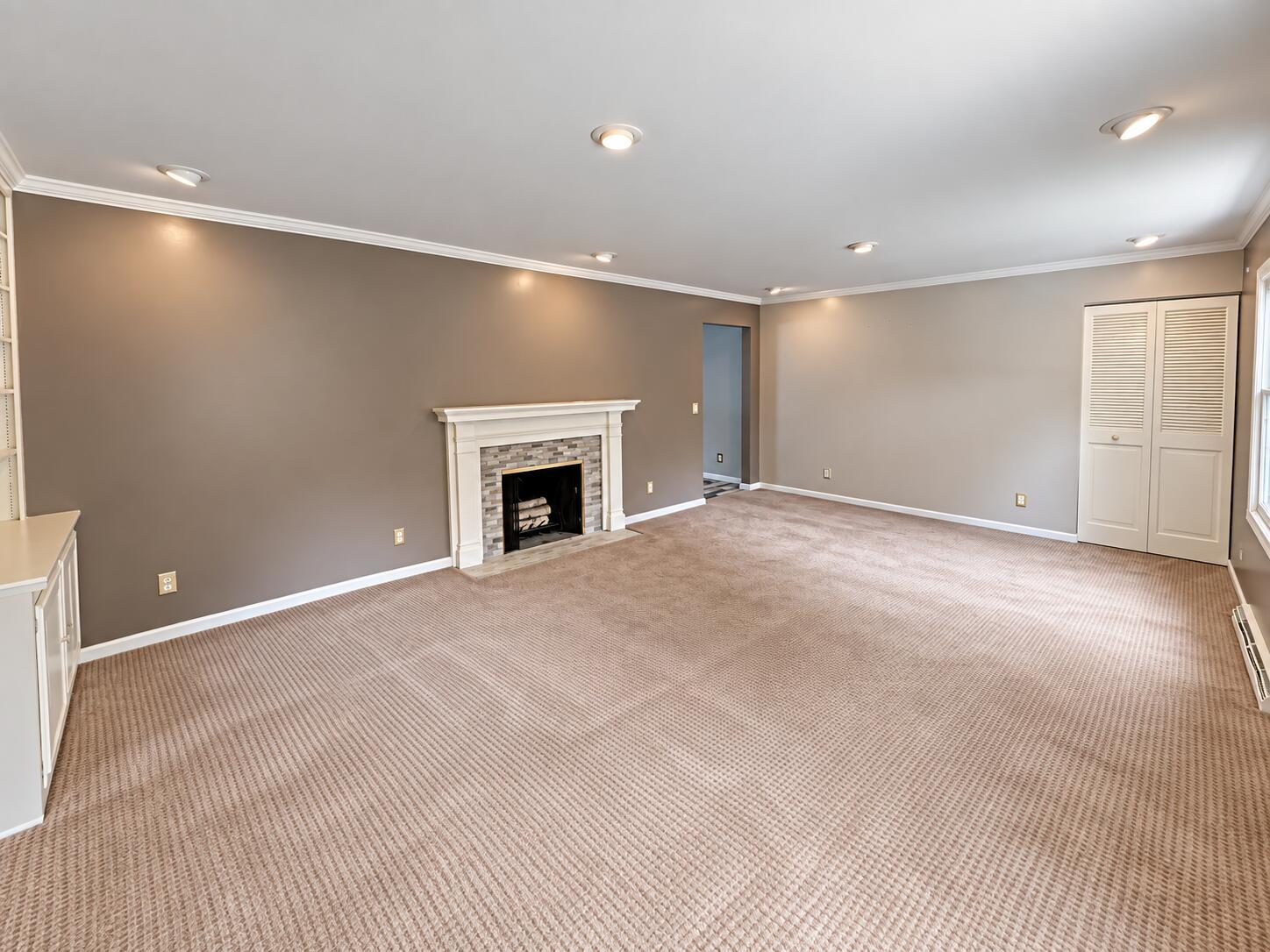 2134 Sycamore Lane Kalamazoo MI 49008