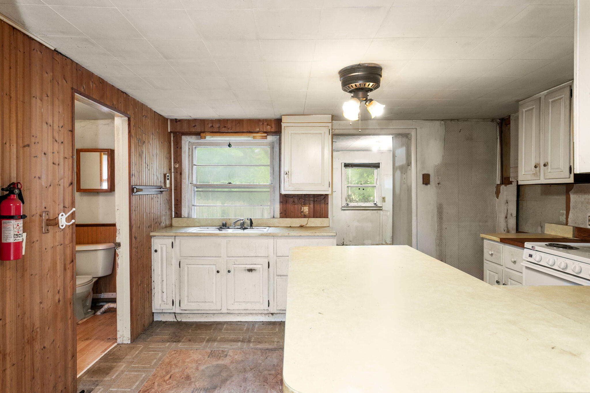 69408 Elkhart Road Edwardsburg MI 49112