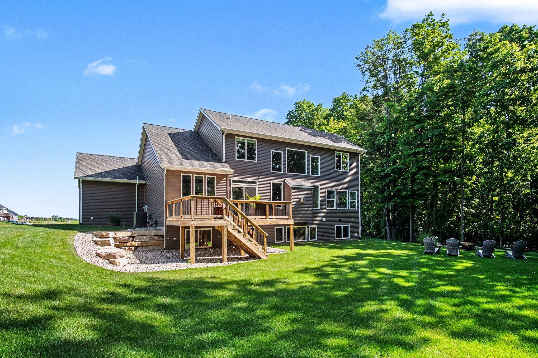 7290 Crossridge Drive SE Grand Rapids MI 49512