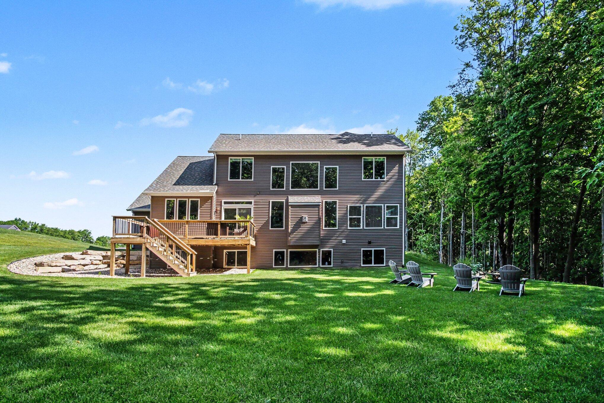 7290 Crossridge Drive SE Grand Rapids MI 49512