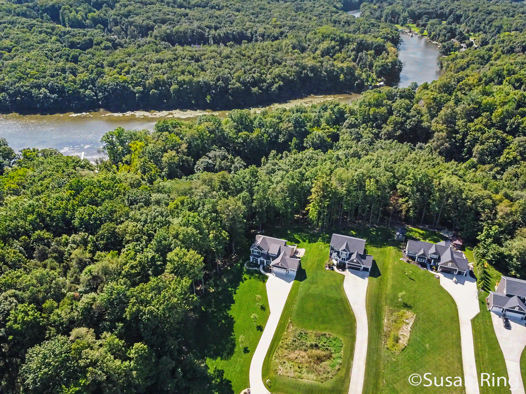 7290 Crossridge Drive SE Grand Rapids MI 49512