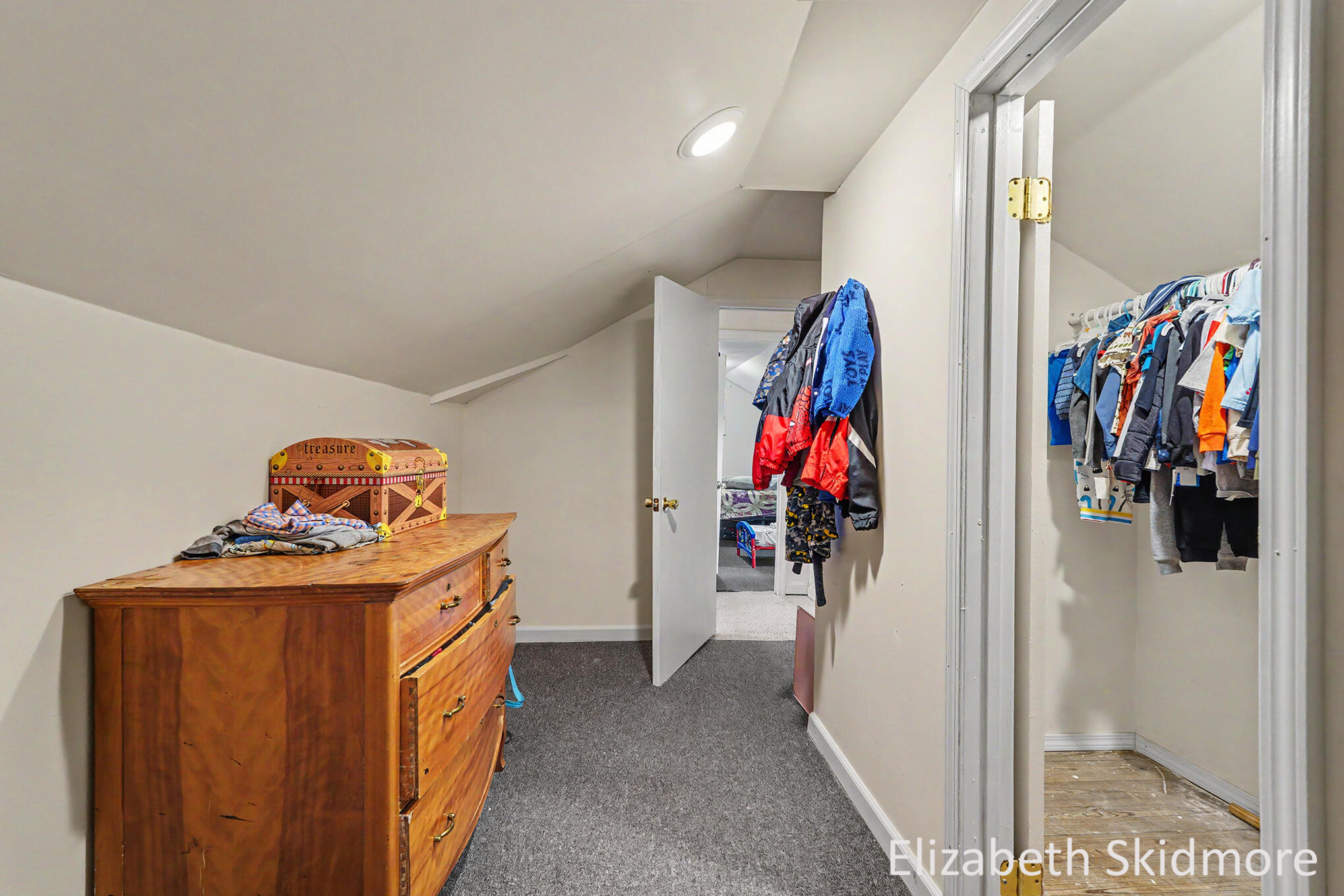 1037 Burton Street SE Grand Rapids MI 49507