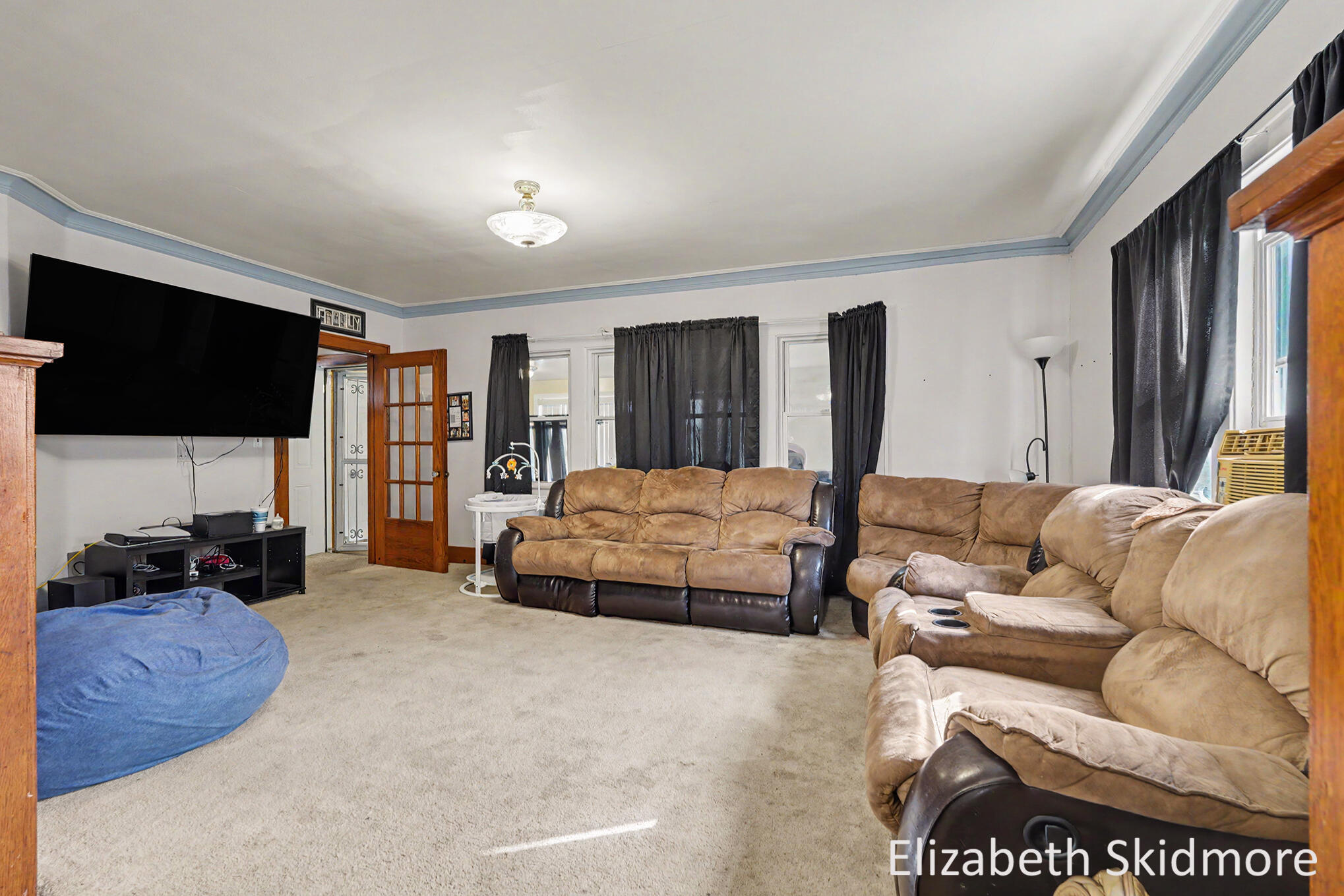 1037 Burton Street SE Grand Rapids MI 49507