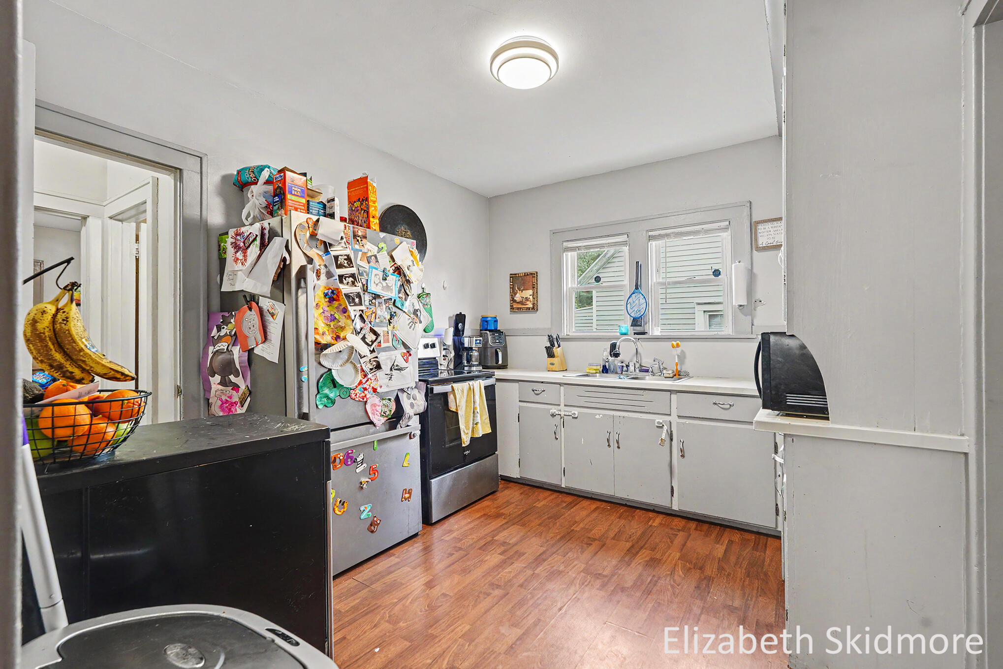 1037 Burton Street SE Grand Rapids MI 49507