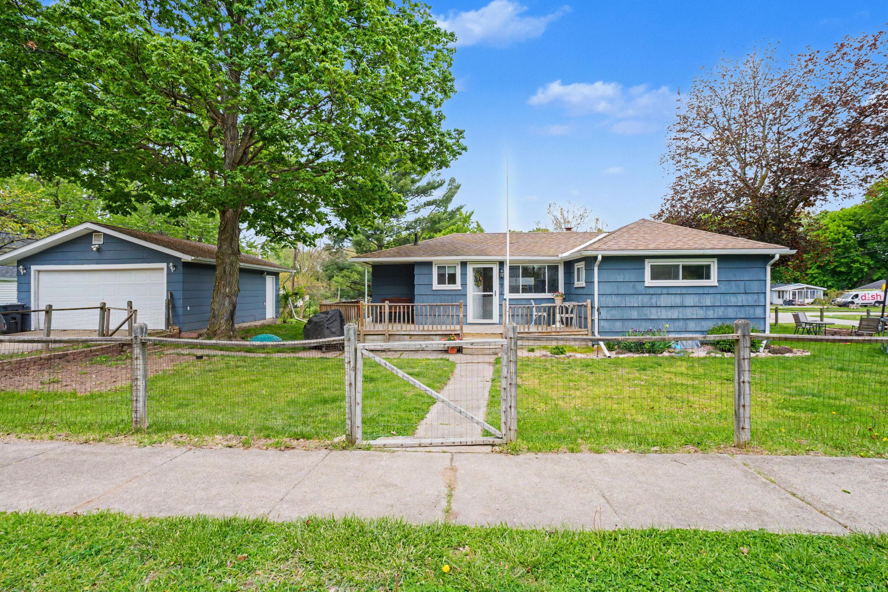 510 W 3rd Street Buchanan MI 49107