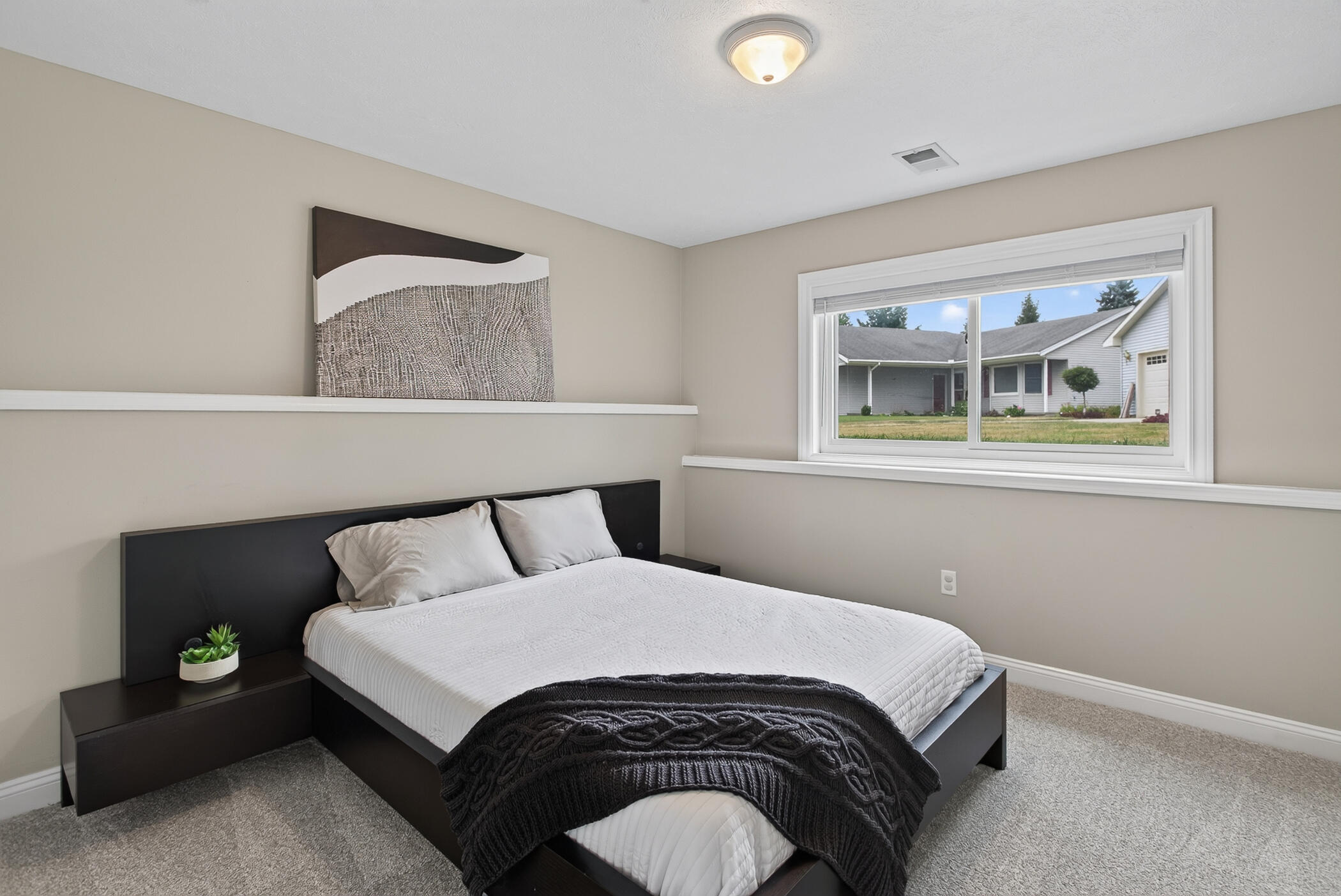 1329 Dewberry Court NE Grand Rapids MI 49505