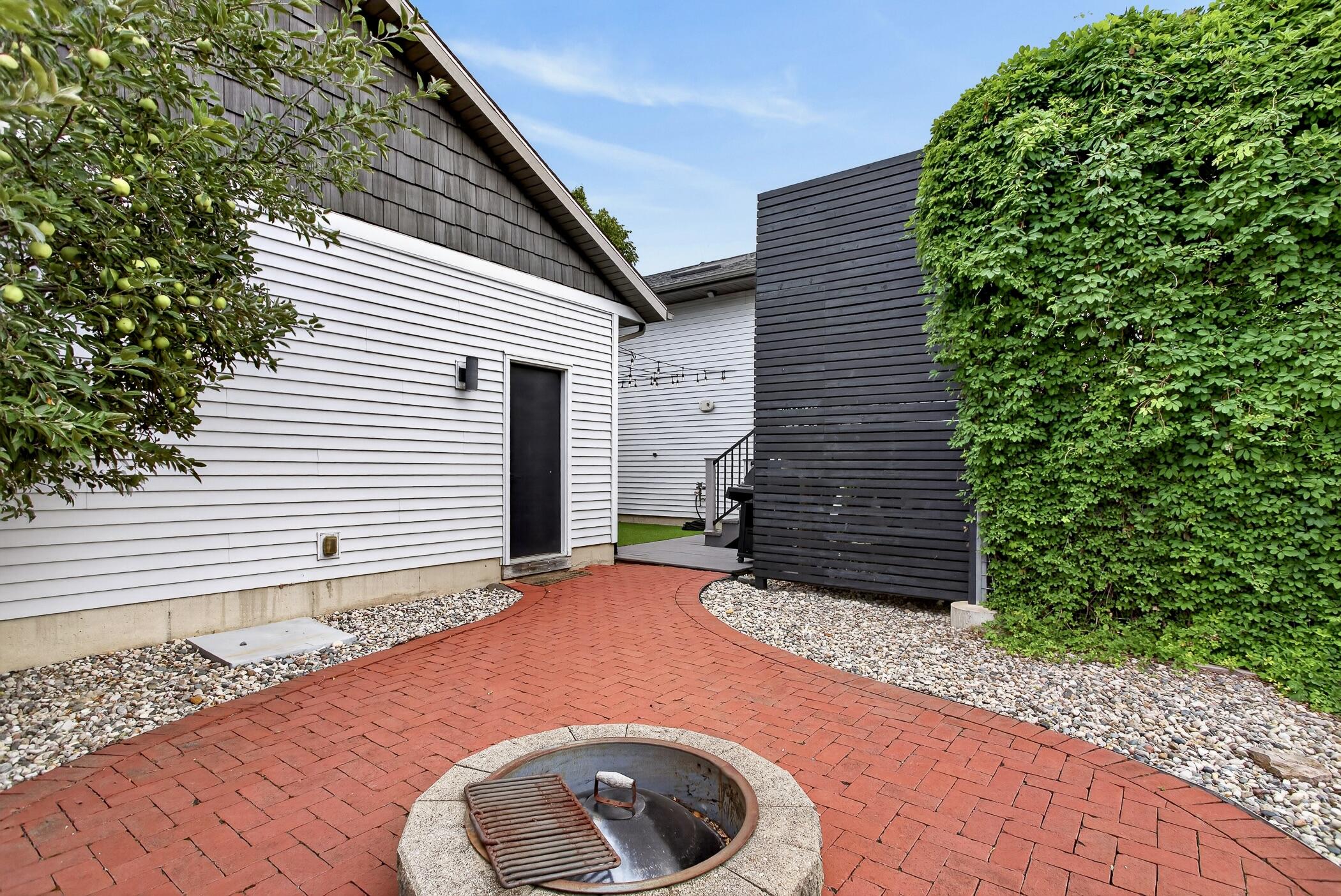 1329 Dewberry Court NE Grand Rapids MI 49505