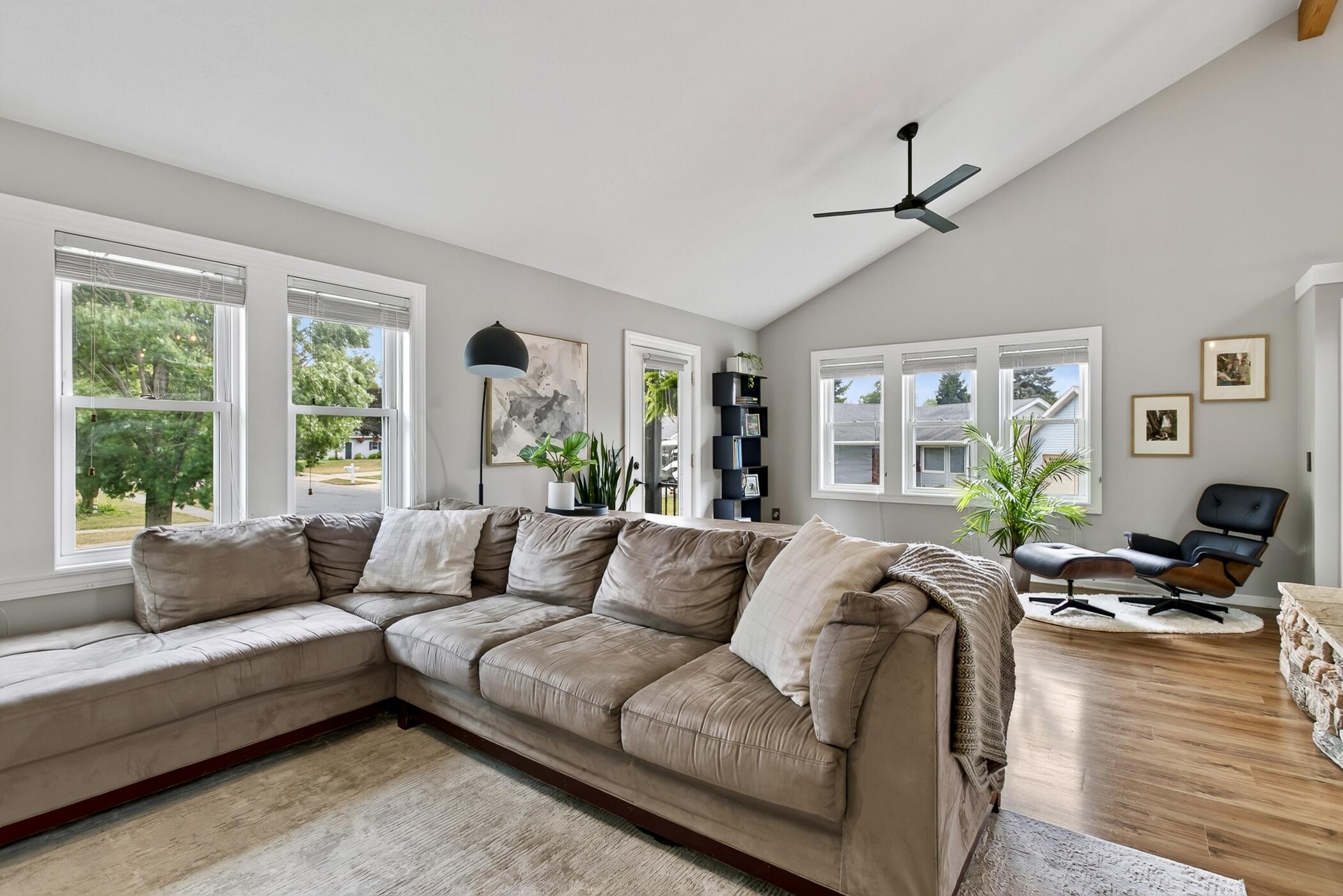 1329 Dewberry Court NE Grand Rapids MI 49505