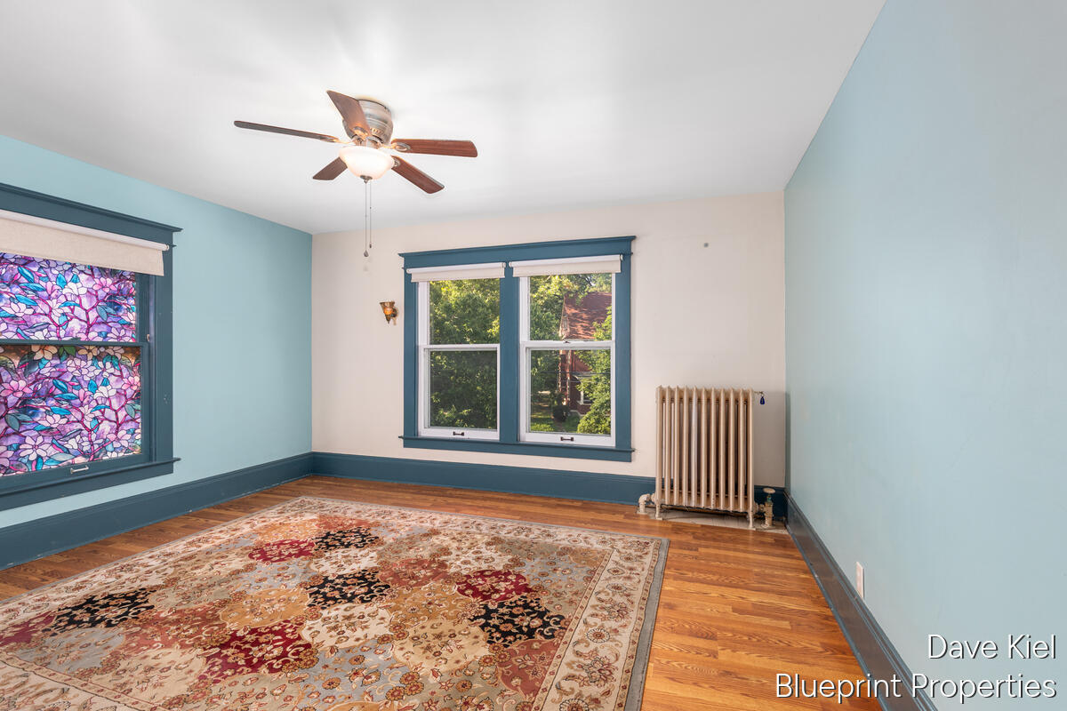 643 Lake Drive SE Grand Rapids MI 49503