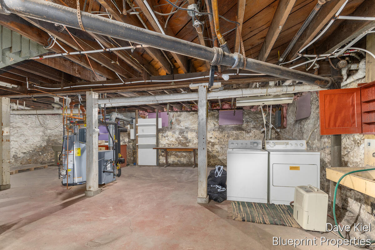 643 Lake Drive SE Grand Rapids MI 49503