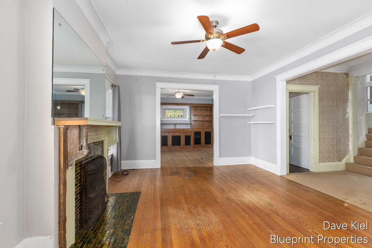 643 Lake Drive SE Grand Rapids MI 49503