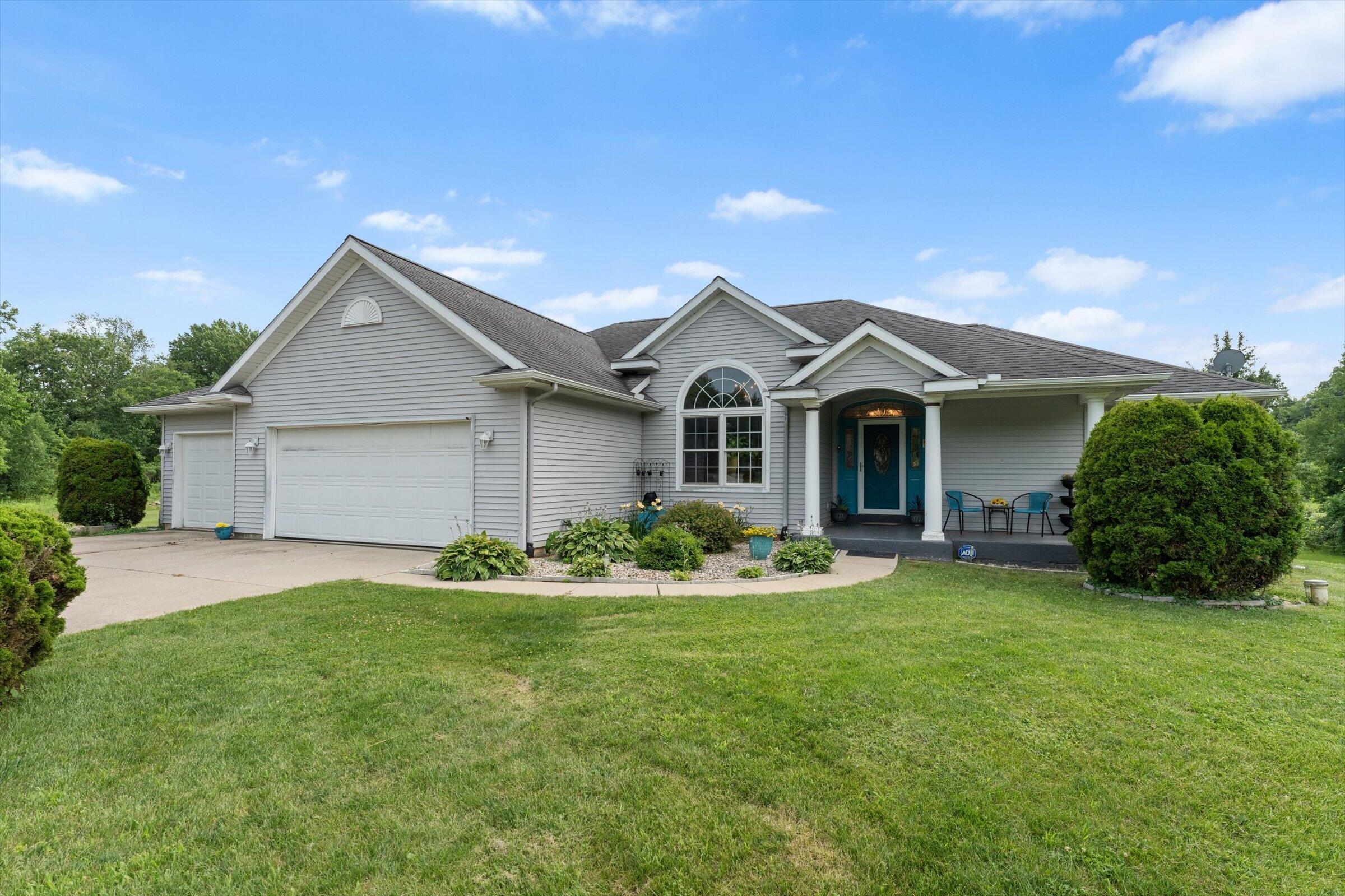 17883 Paradise Lake Vandalia MI 49095