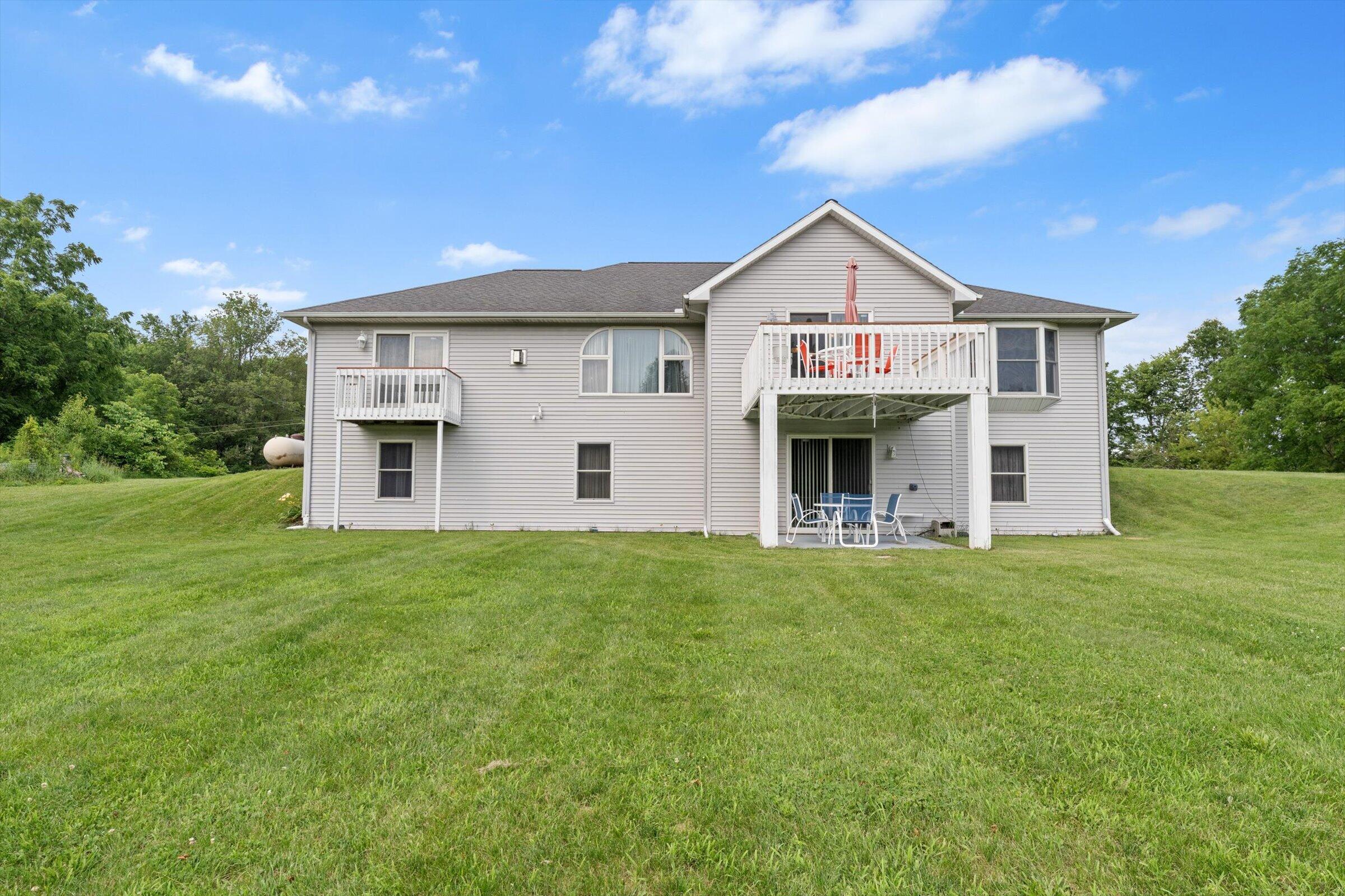 17883 Paradise Lake Vandalia MI 49095