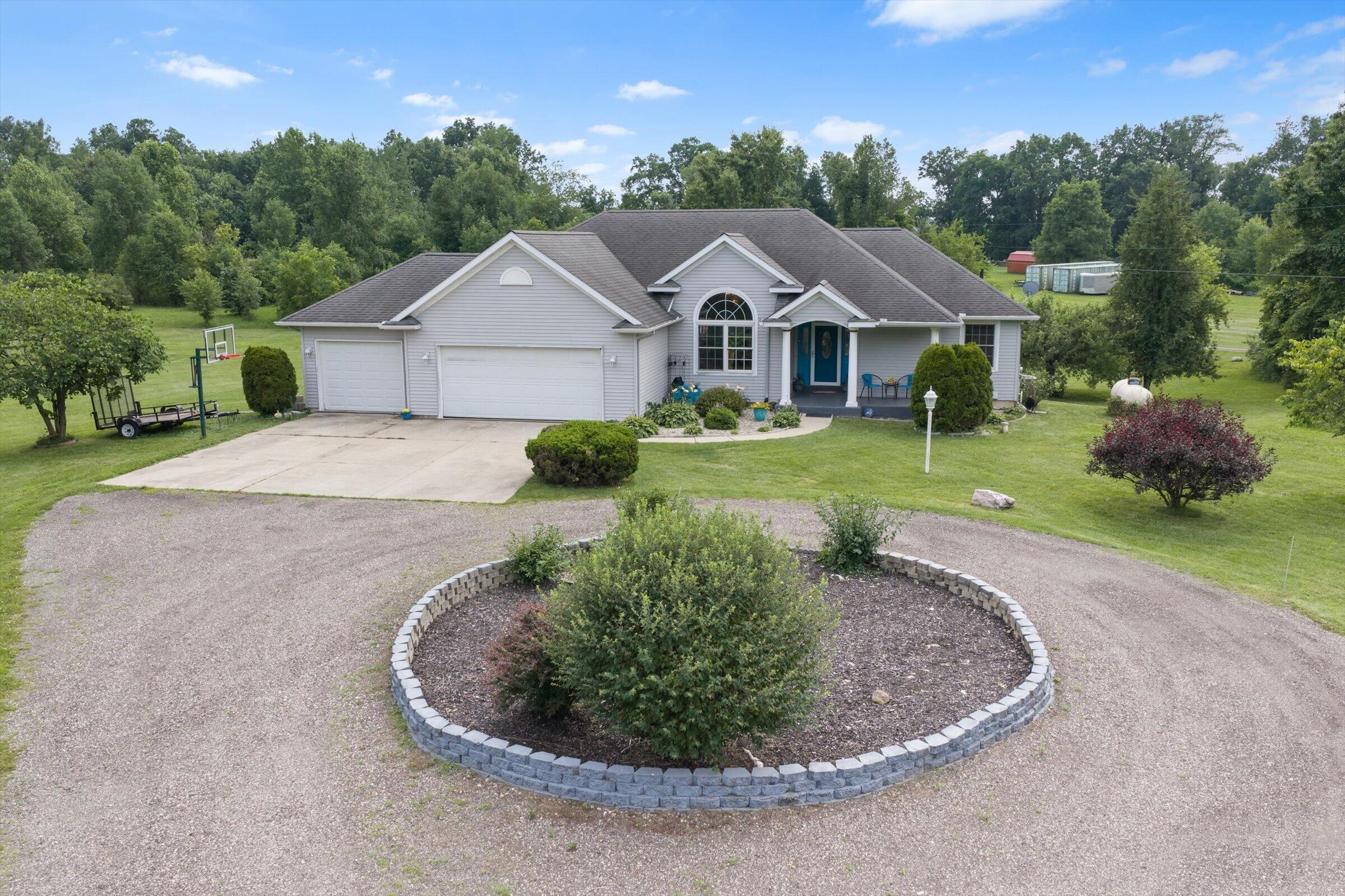 17883 Paradise Lake Vandalia MI 49095