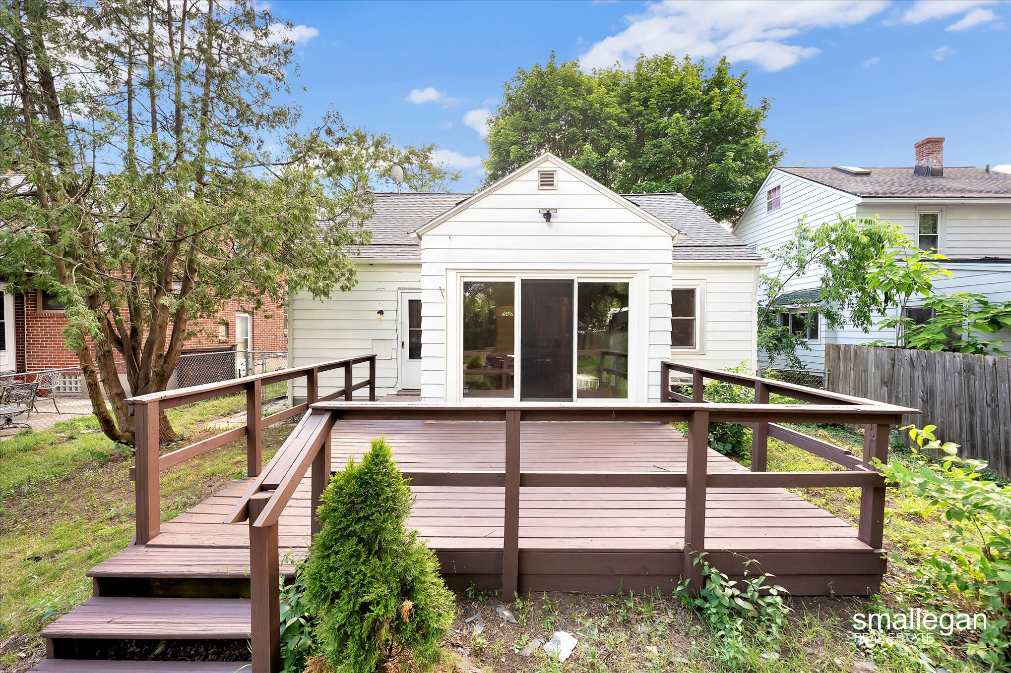 820 Diamond Avenue NE Grand Rapids MI 49503
