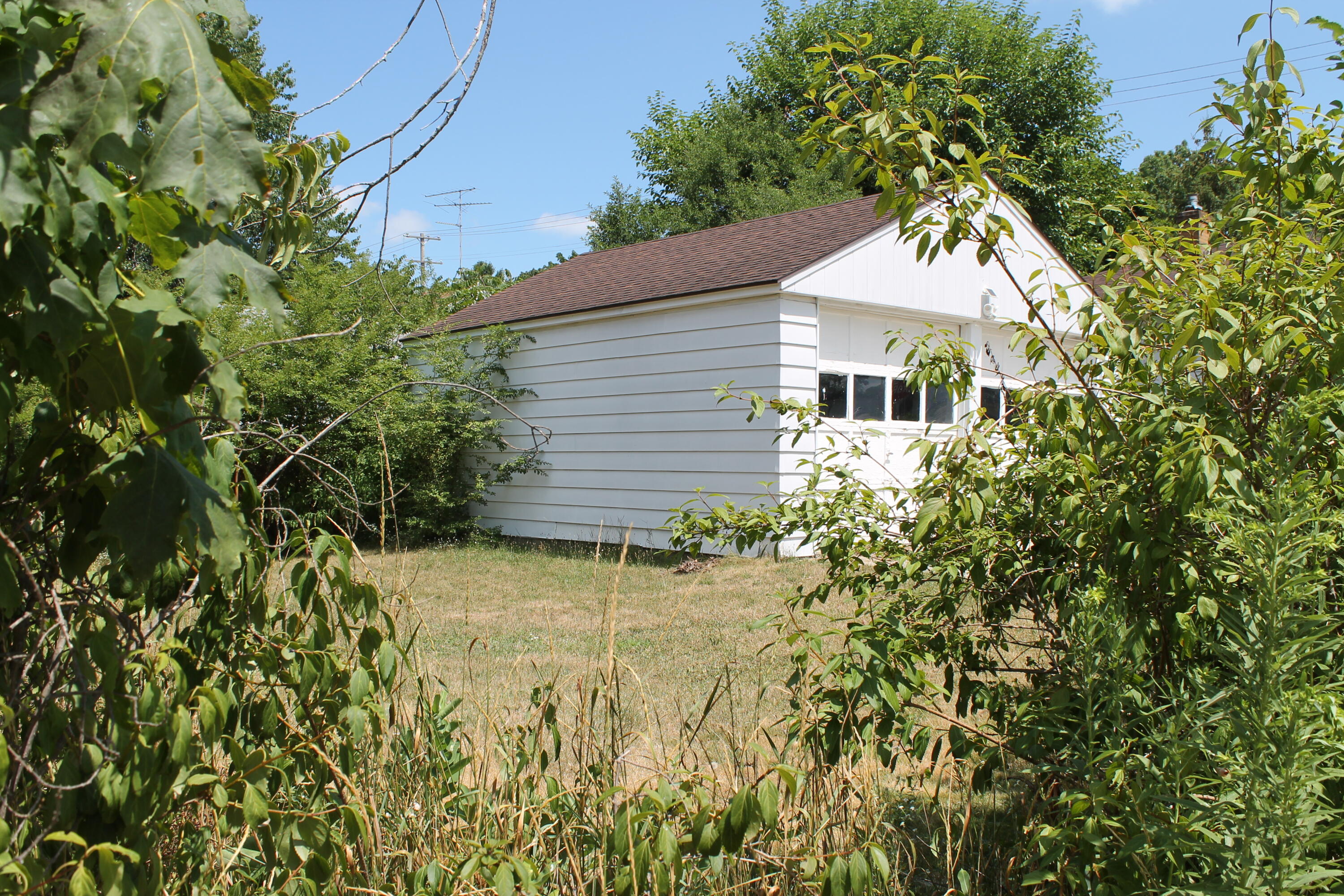 2731 Eastern Avenue SE Grand Rapids MI 49507