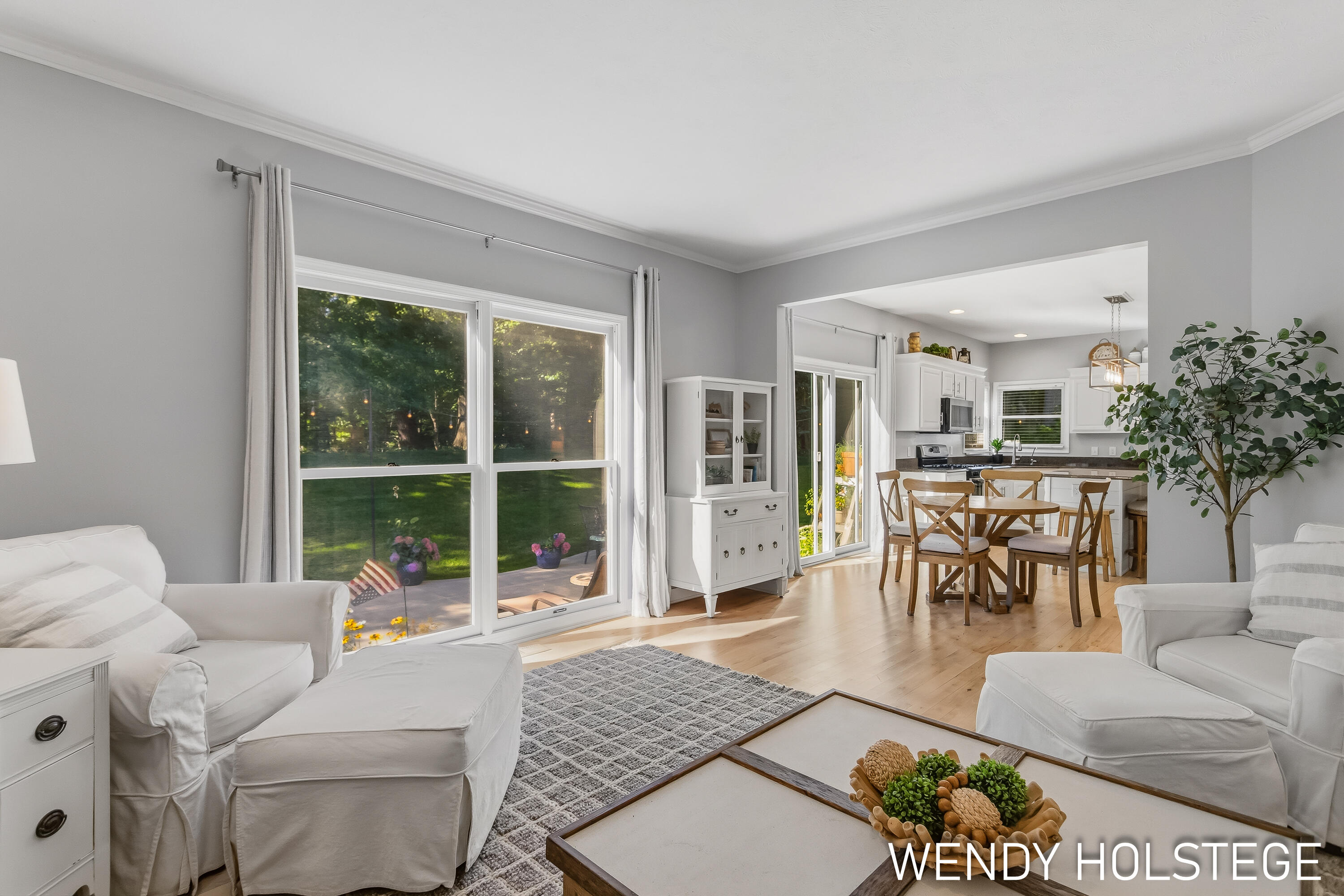 2066 Woodlark Drive Holland MI 49424