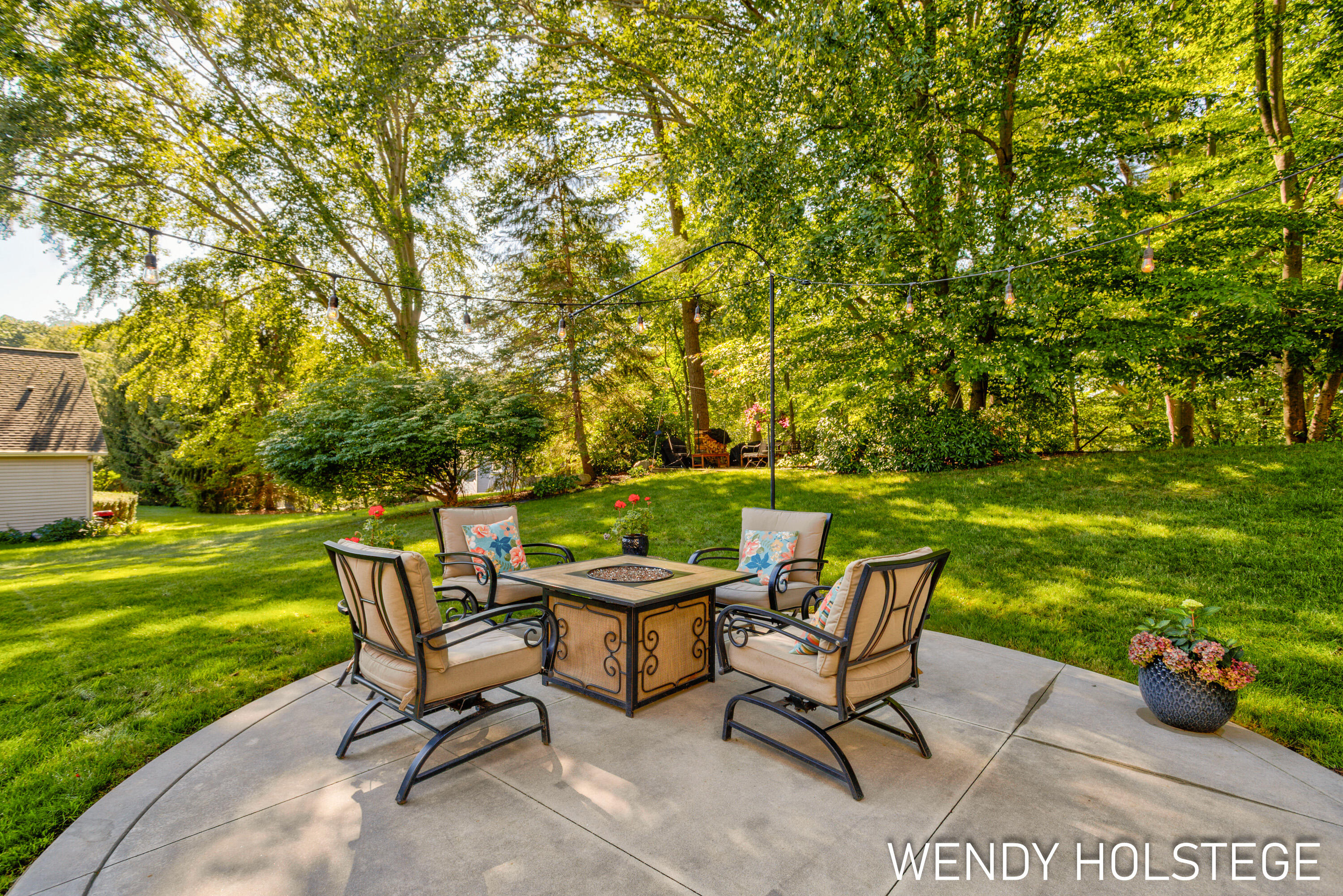 2066 Woodlark Drive Holland MI 49424