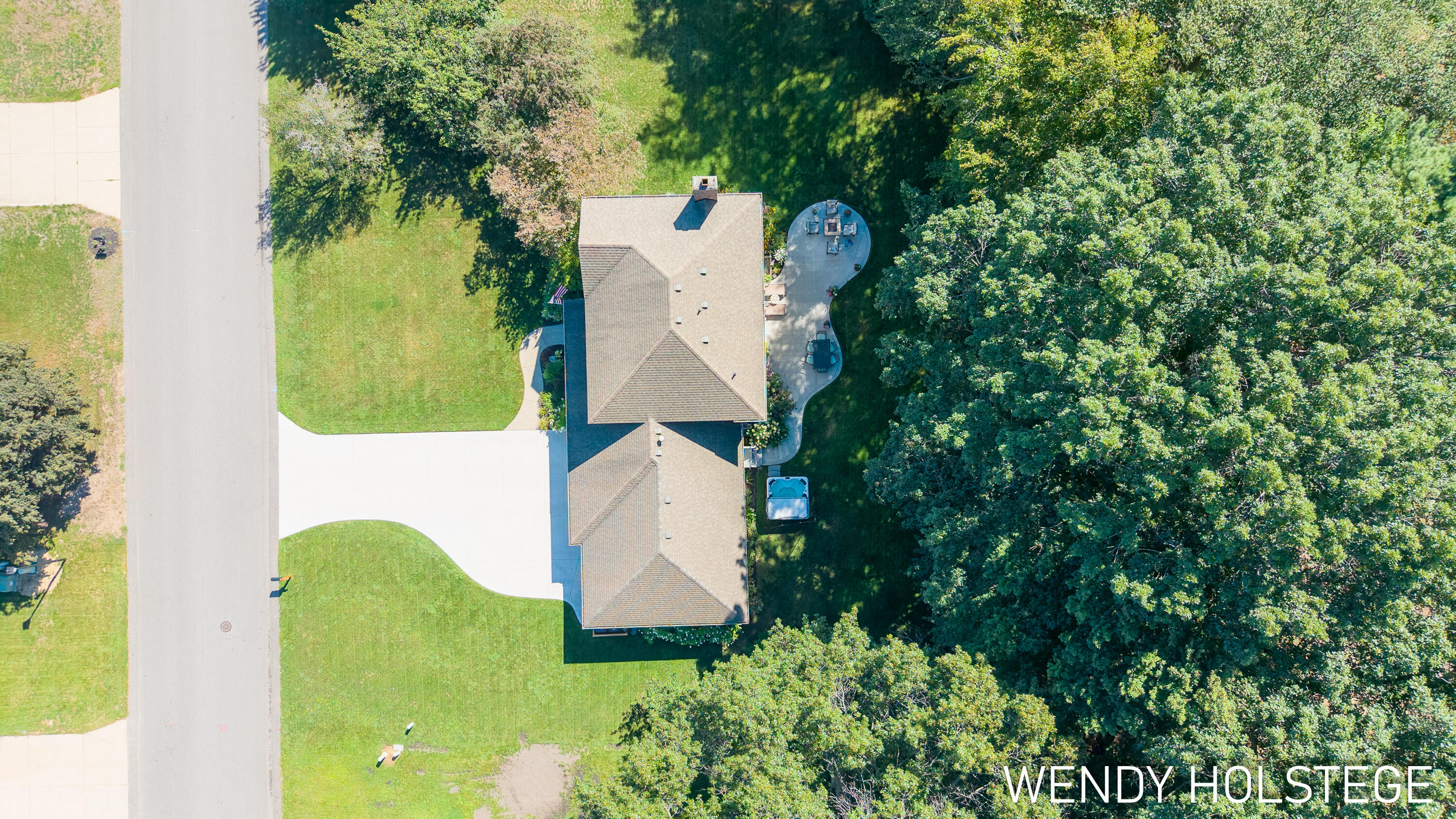 2066 Woodlark Drive Holland MI 49424