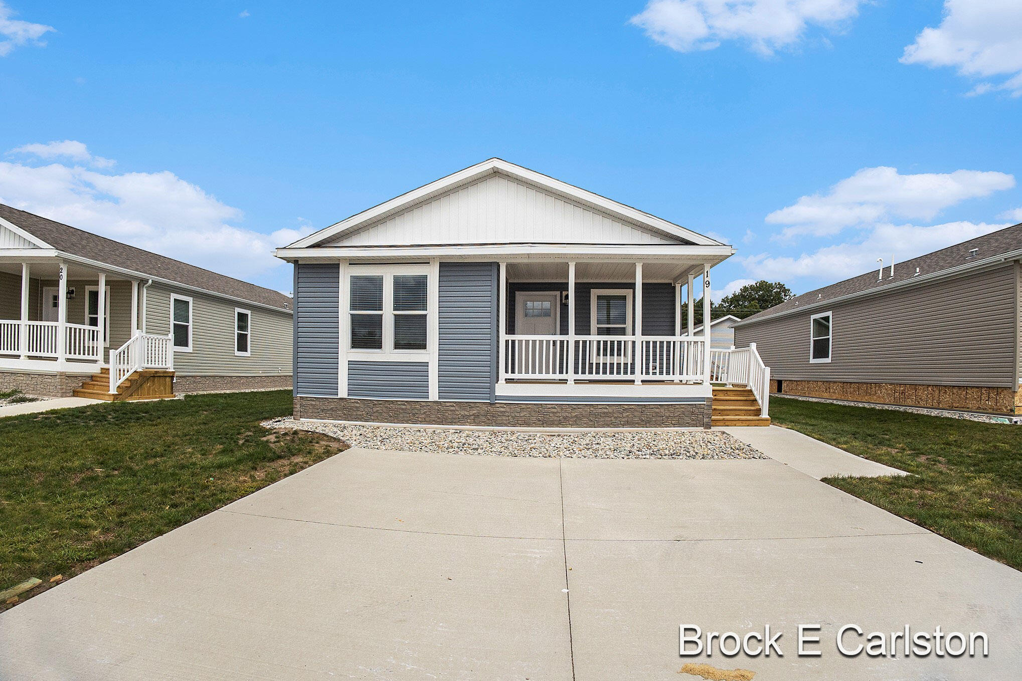 1283 E Ellis Road Norton Shores MI 49441